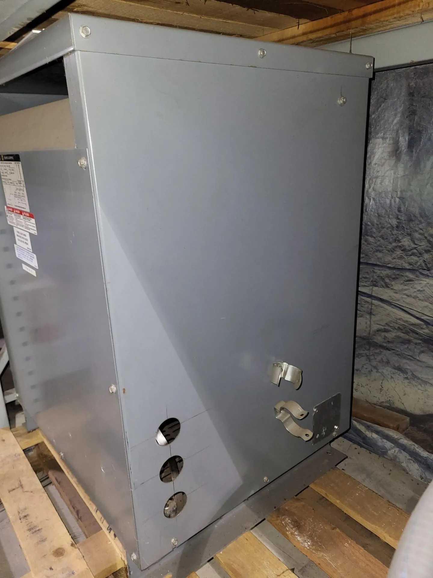 SQUARE D 112T3H SORGEL 112.5 KVA 480V TO 208Y/120V 3 PHASE DRY-TYPE TRANSFORMER - POWER TRANSFORMERS