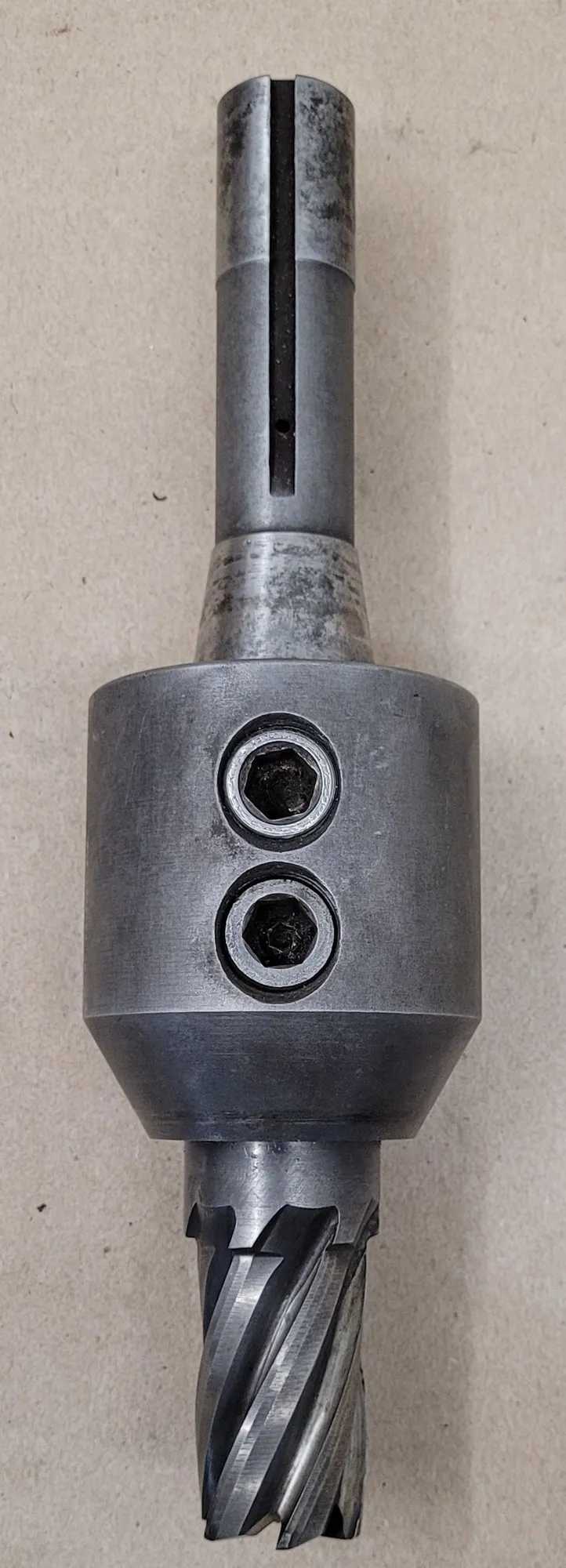 BRIDGEPORT R8 END MILL ADAPTER, 1-1/4" CAPACITY, 9-1/2" OAL, 2-1/2" BODY DIA, 6-FLUTE MILL - MACHINING TOOLING & PARTS