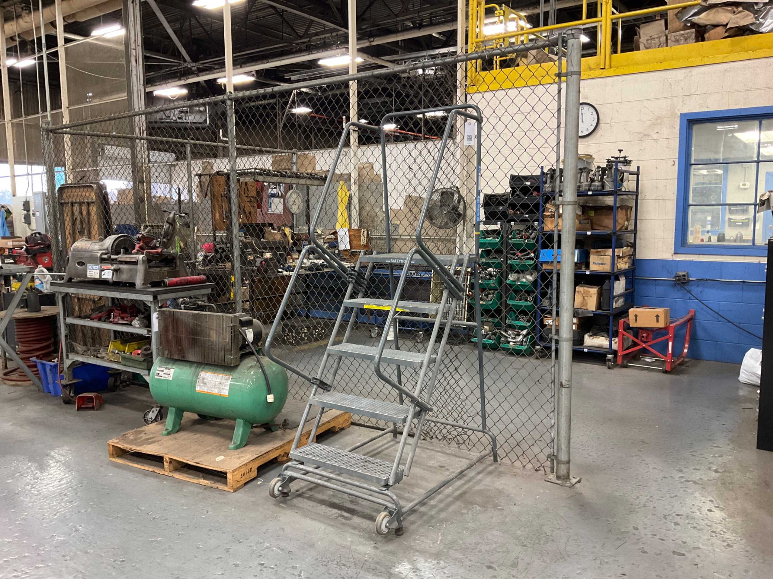 QTY 3: LADDER - LADDERS