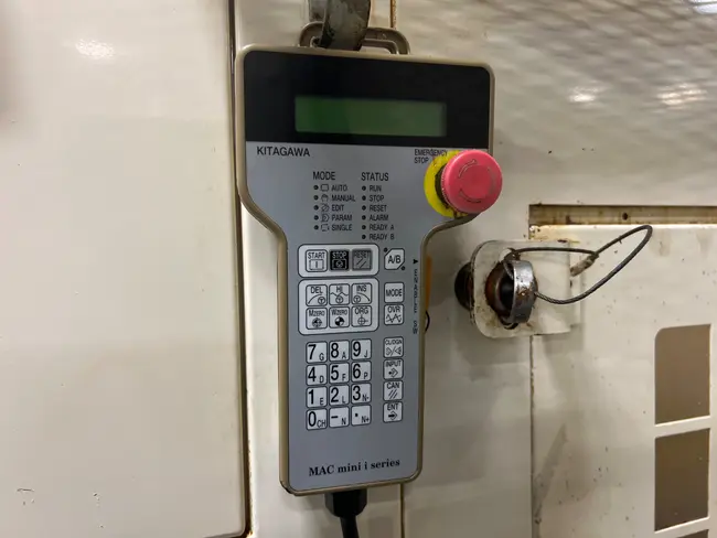 2003 TOYOSK TVT301S VERTICAL MACHINING CENTER - undefined