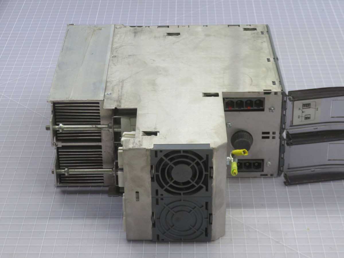 B&R, 8B0P0440HW00.000-1, SERVO DRIVES, 3X380-500 VAC INPUT, 44 A CONT OUTPUT, 0-2000 HZ FREQ - SERVO DRIVES