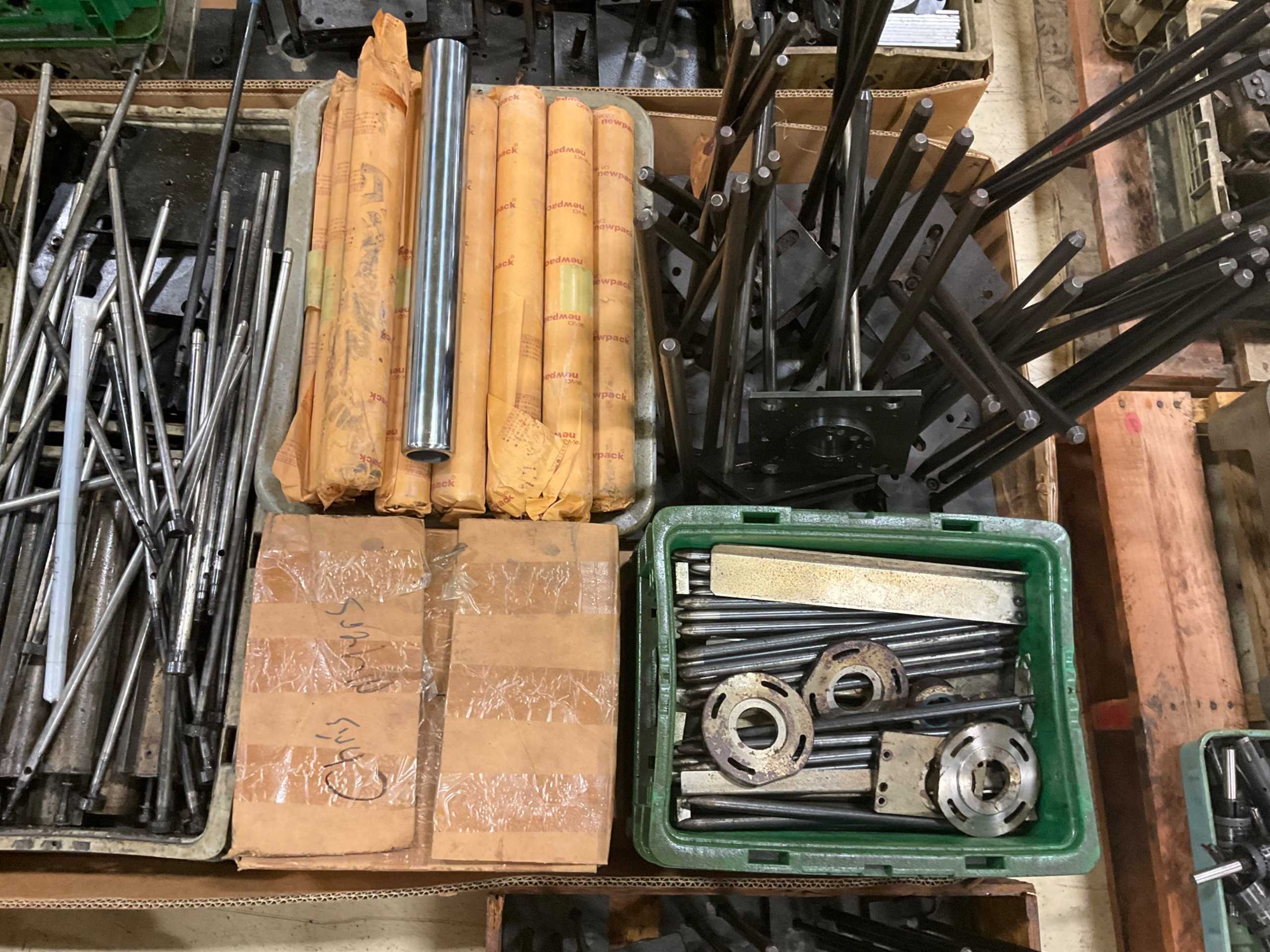 BULK QTY OF INDUSTRIAL PARTS - INDUSTRIAL PARTS BULK QTY OF INDUSTRIAL PARTS - INDUSTRIAL PARTS