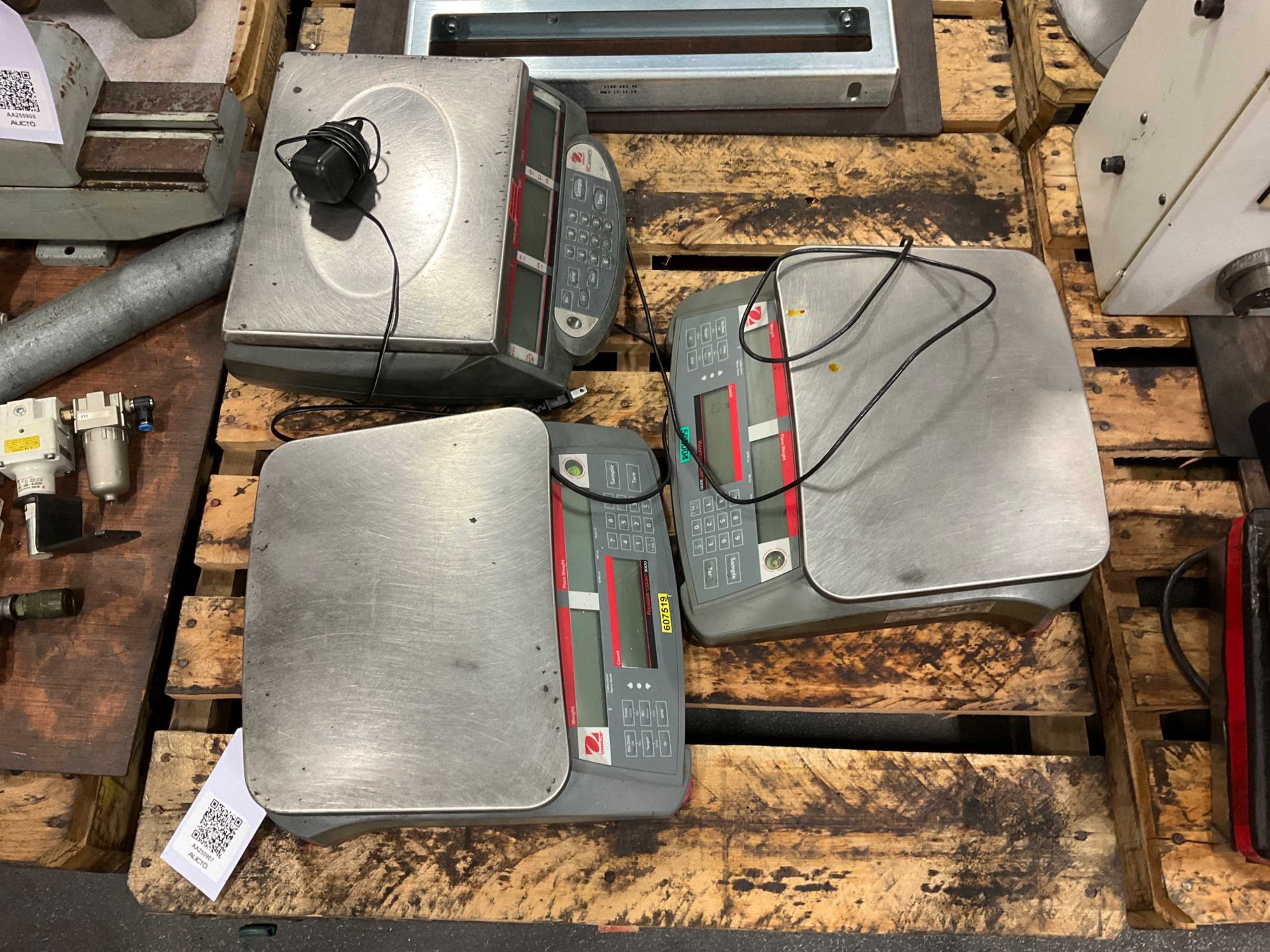 QTY 3: OHAUS RC31P30 SCALES - BENCH SCALES