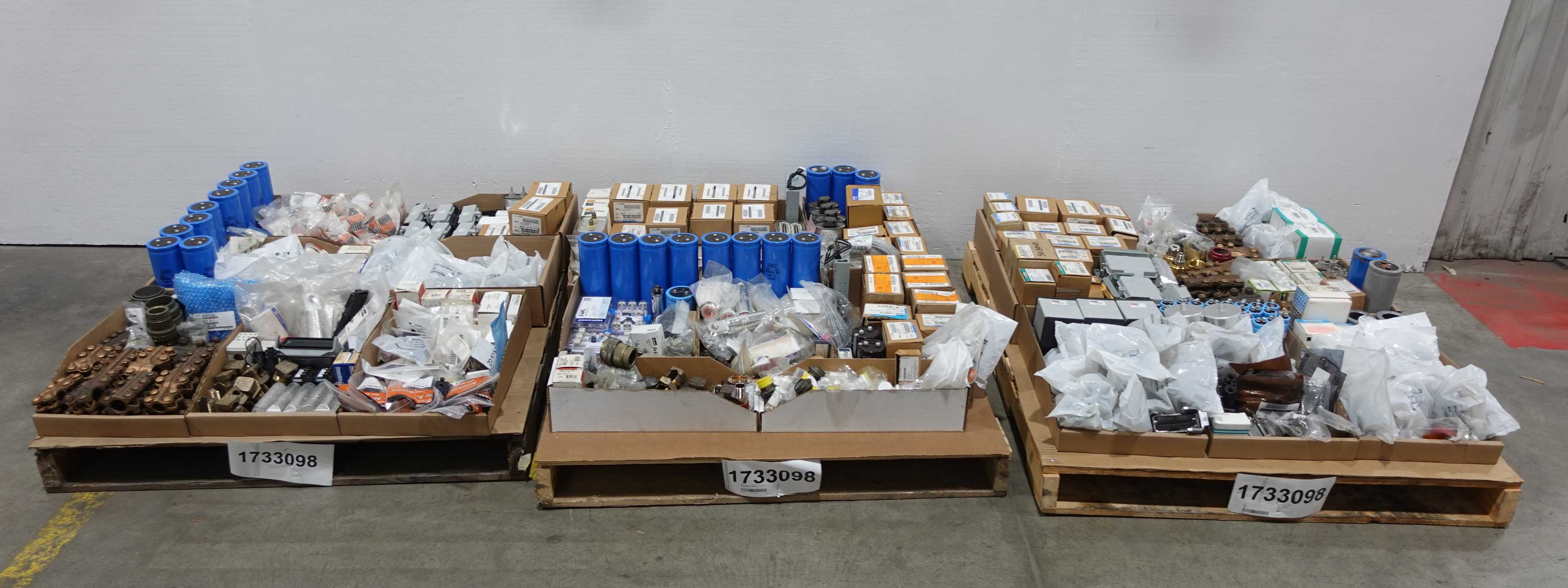 SKU 1733098 - 4 PALLETS OF ASSORTED CAPACITORS AND CONNECTORS