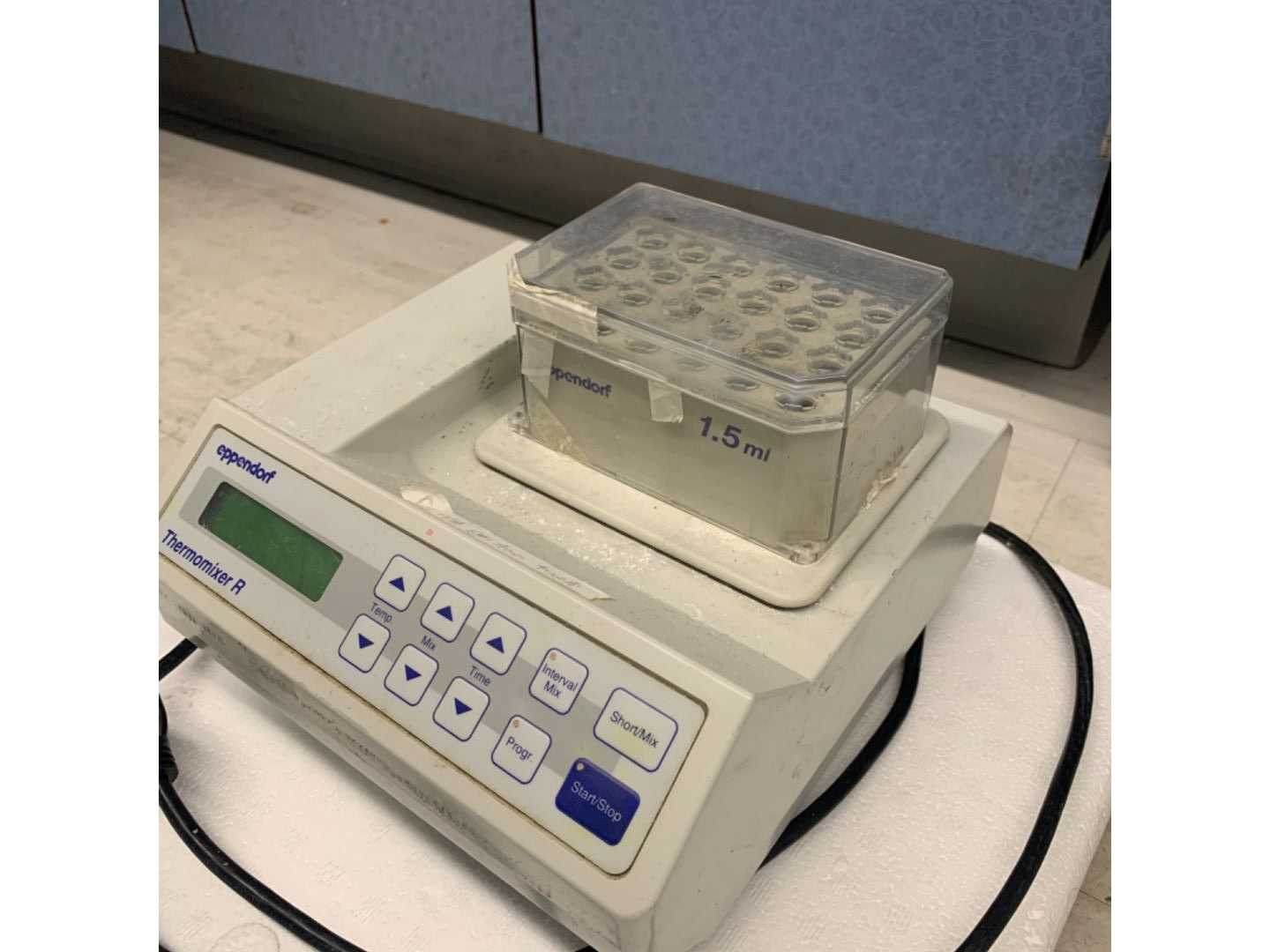 EPPENDORF R MIXER THERMOMIXER - LAB EQUIPMENT