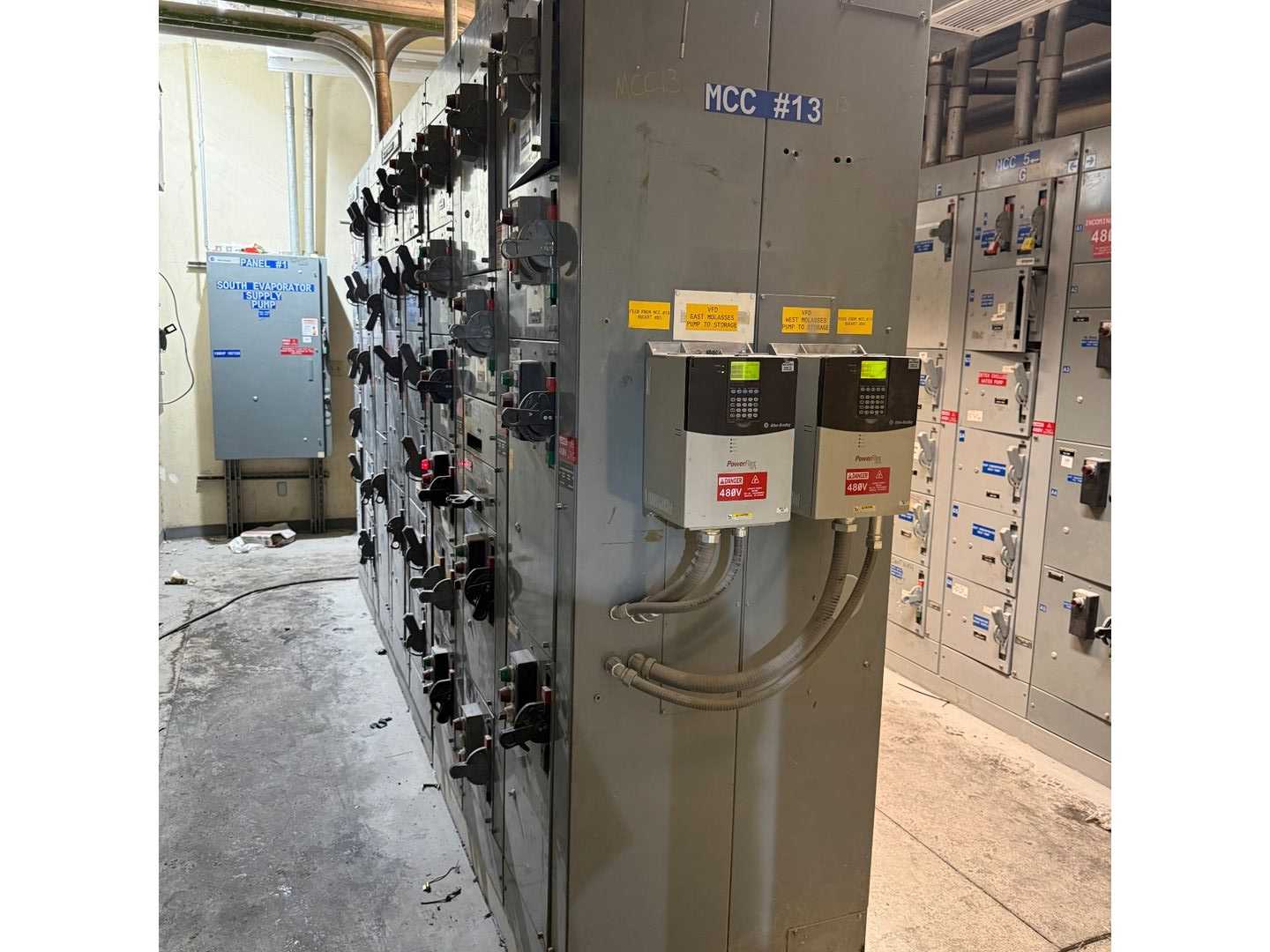 BULK QTY OF CONTENTS OF ELECTRICAL ROOM - ELECTRICAL EQUIPMENT