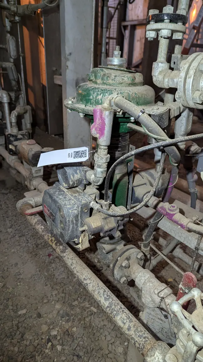 FISHER EZ CONTROL VALVE & 667 ACTUATOR ASSEMBLY - undefined