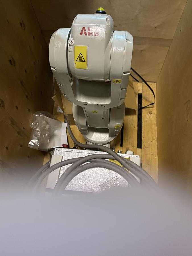 2020 ABB IRB 1200-5/0.9 ARTICULATED ROBOT, 5KG PAYLOAD, 901MM REACH, IRC5 CONTROL - ARTICULATED ROBOTS