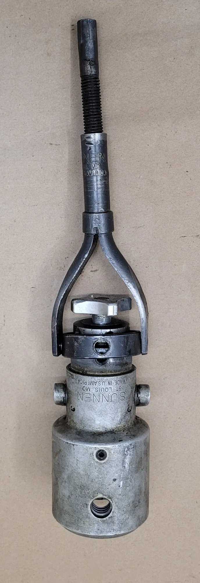 SUNNEN GGN-150 MANDREL DRIVER, ID 0.744"-3.875", OAL 12", RPM 275-450 - MACHINE TOOLING