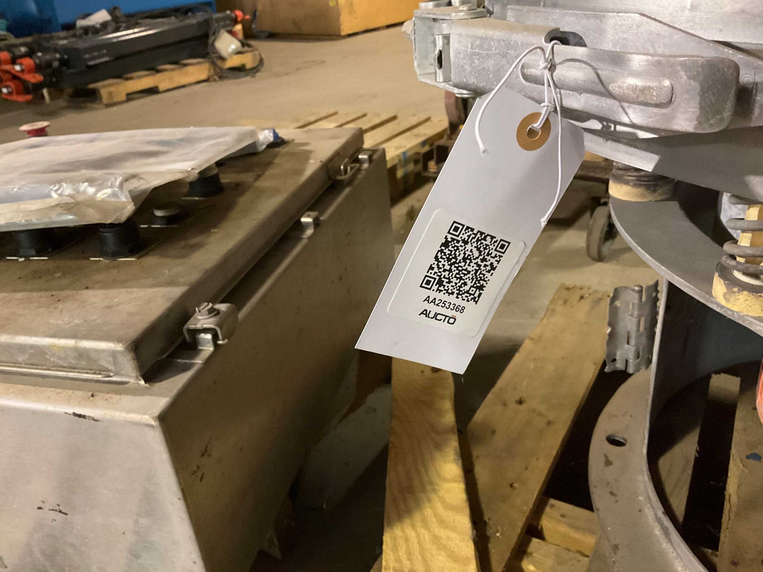 QTY 3: SWECO VIBRATORY SEPARATOR - VIBRATING SEPARATOR