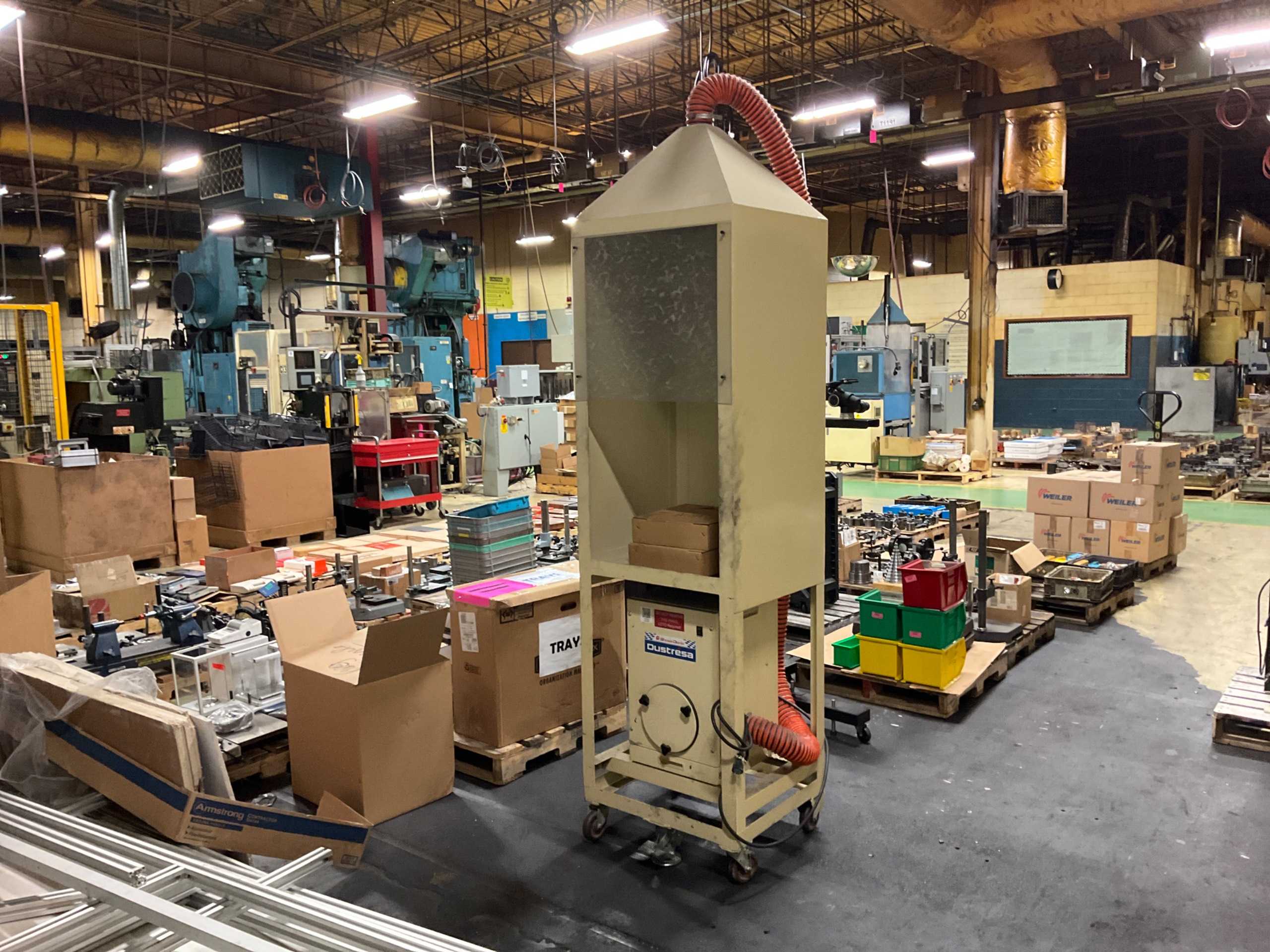 SHOWA DENKI DUSTRESA DUST COLLECTOR - DUST COLLECTOR