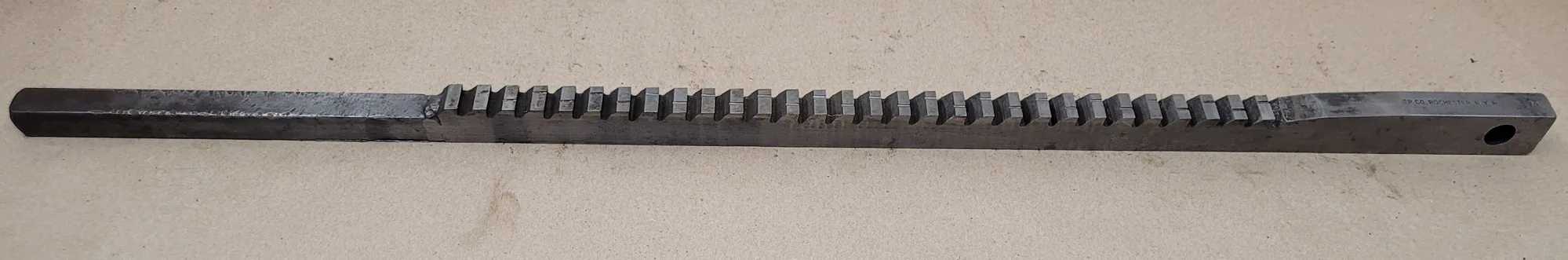 DAVIS 5/8 KEYSEATER BROACH, 5/8" WIDTH, 7/8" HEIGHT, 1/2" PITCH, 27-3/8" OAL - MACHINING TOOLING & PARTS