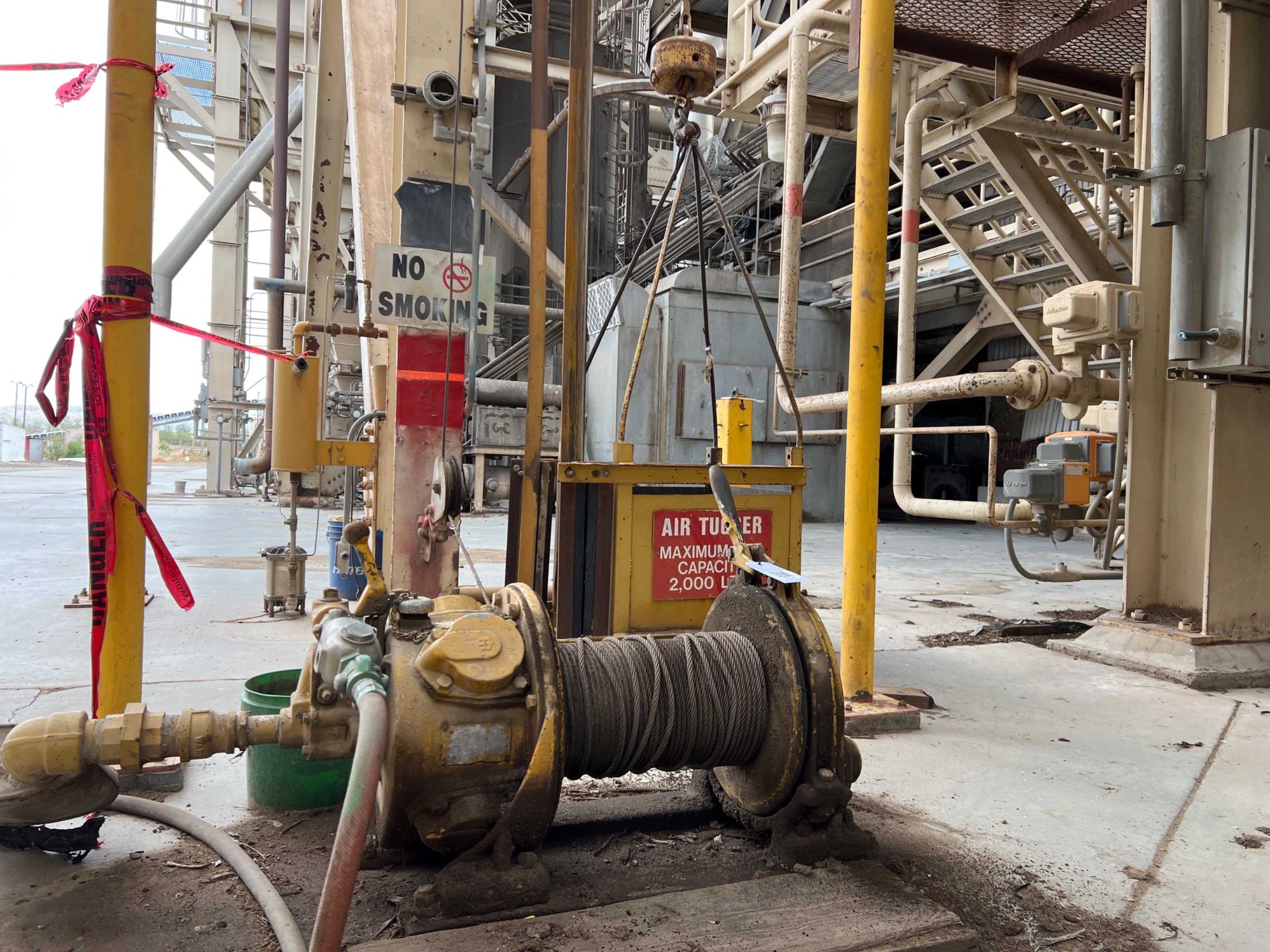 INGERSOLL RAND AIR TUGGER SYSTEM - LIFTING EQUIPMENT