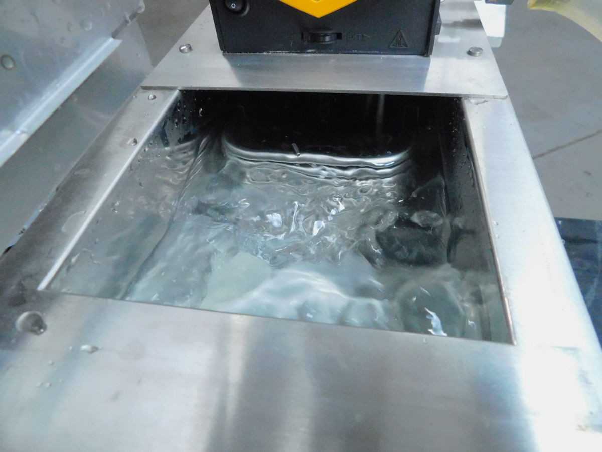 LAUDA RE 630 G HEATING/COOLING CIRCULATING WATER BATH - LAB & SCIENTIFIC