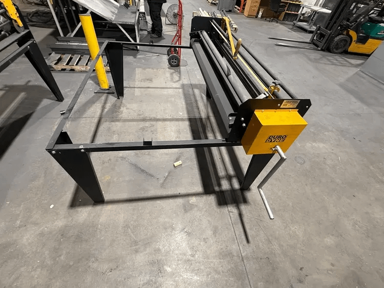 DURO DYNE LSU LINER SIZER, MANUAL, 60" W X 40" D ROLL CAPACITY, 0.5"-2" THK LINER - PROCESS EQUIPMENT