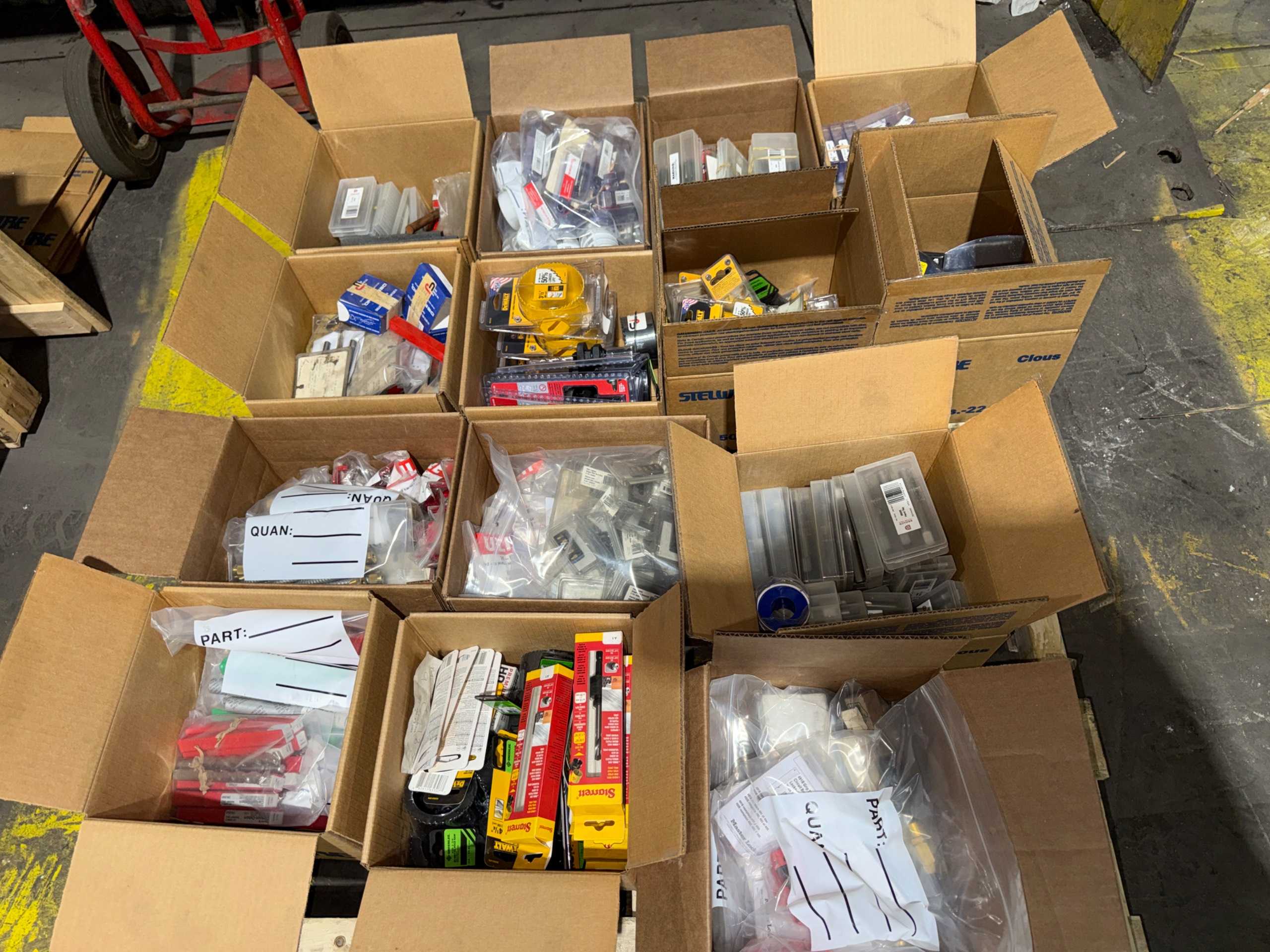 BULK QTY OF DRILL BITS - TOOLS