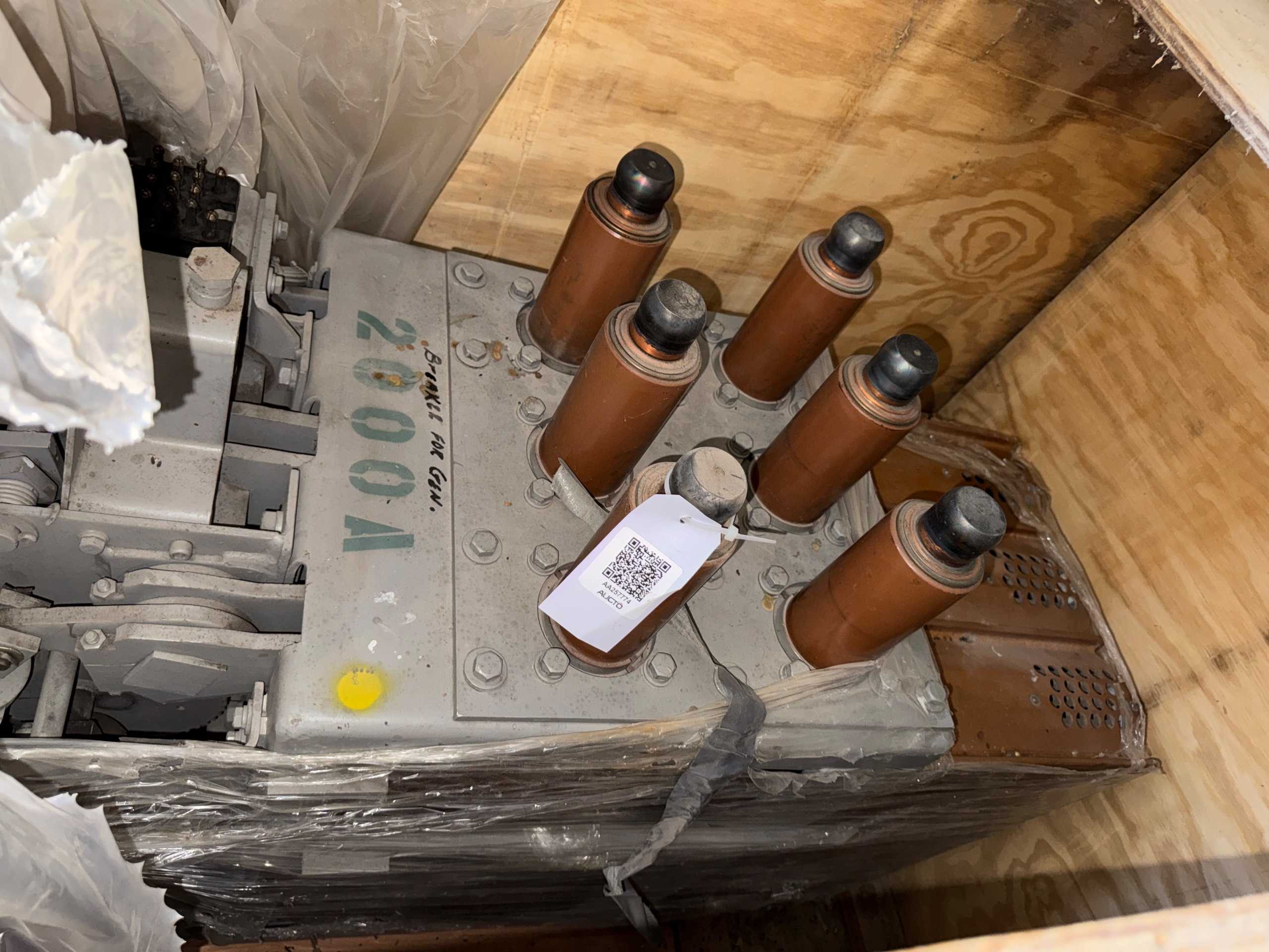 GENERAL ELECTRIC SB-12 CIRCUIT BREAKER - CIRCUIT BREAKERS