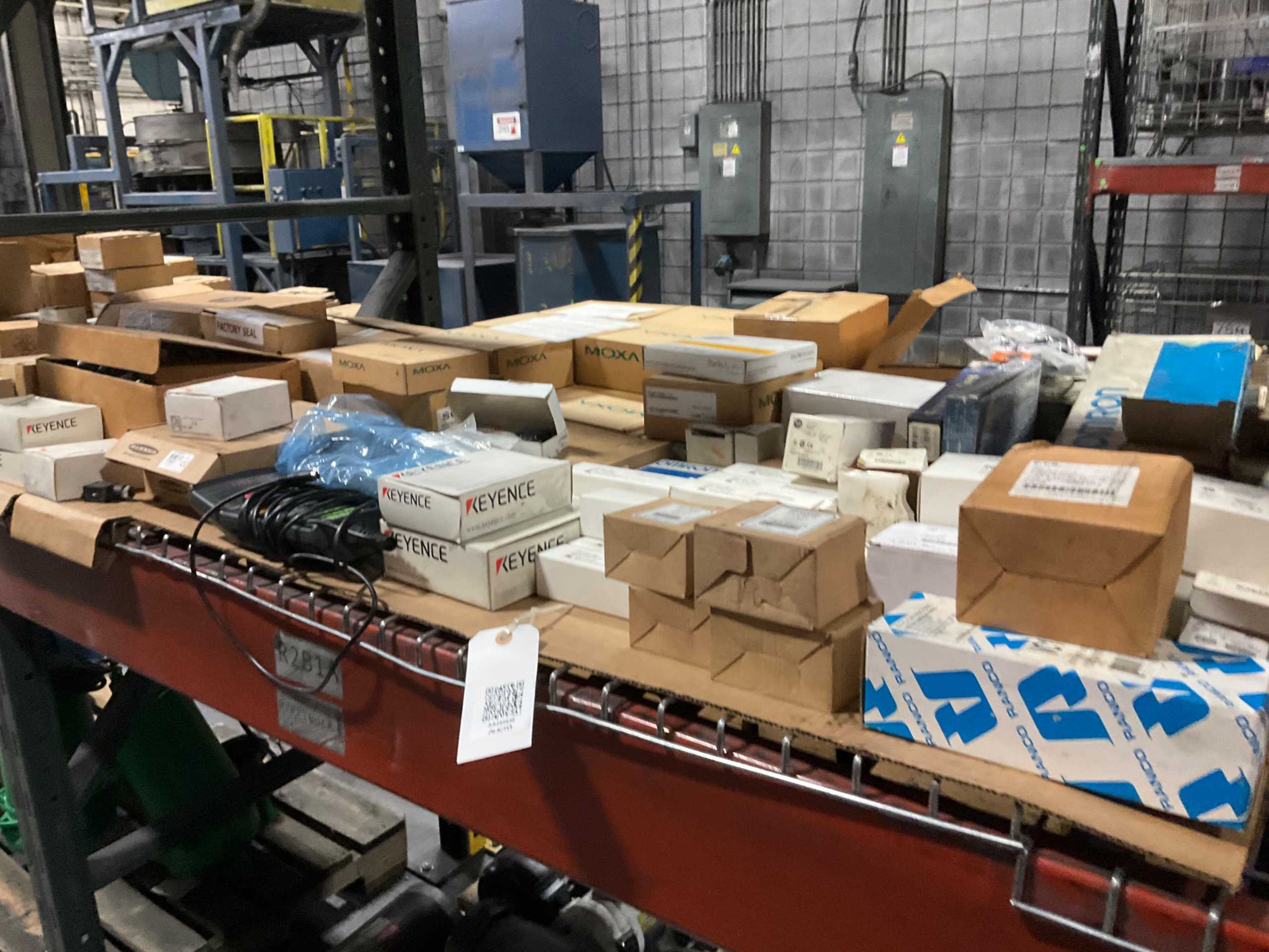 BULK QTY OF AUTOMATION & CONTROLS - AUTOMATION & CONTROLS
