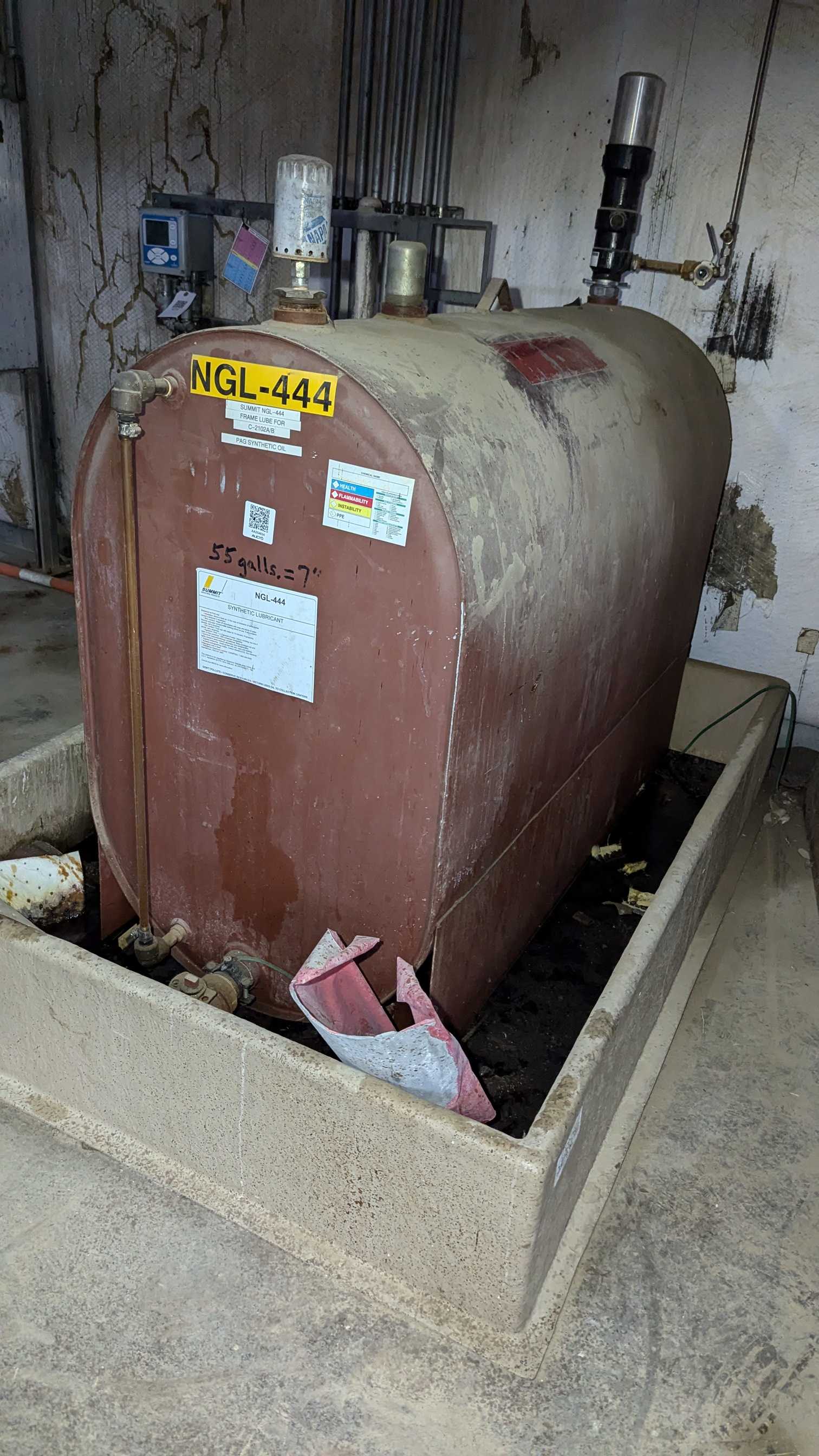 MILLS EQUIPMENT COMPANY 55 GAL OIL TANK - TANKS