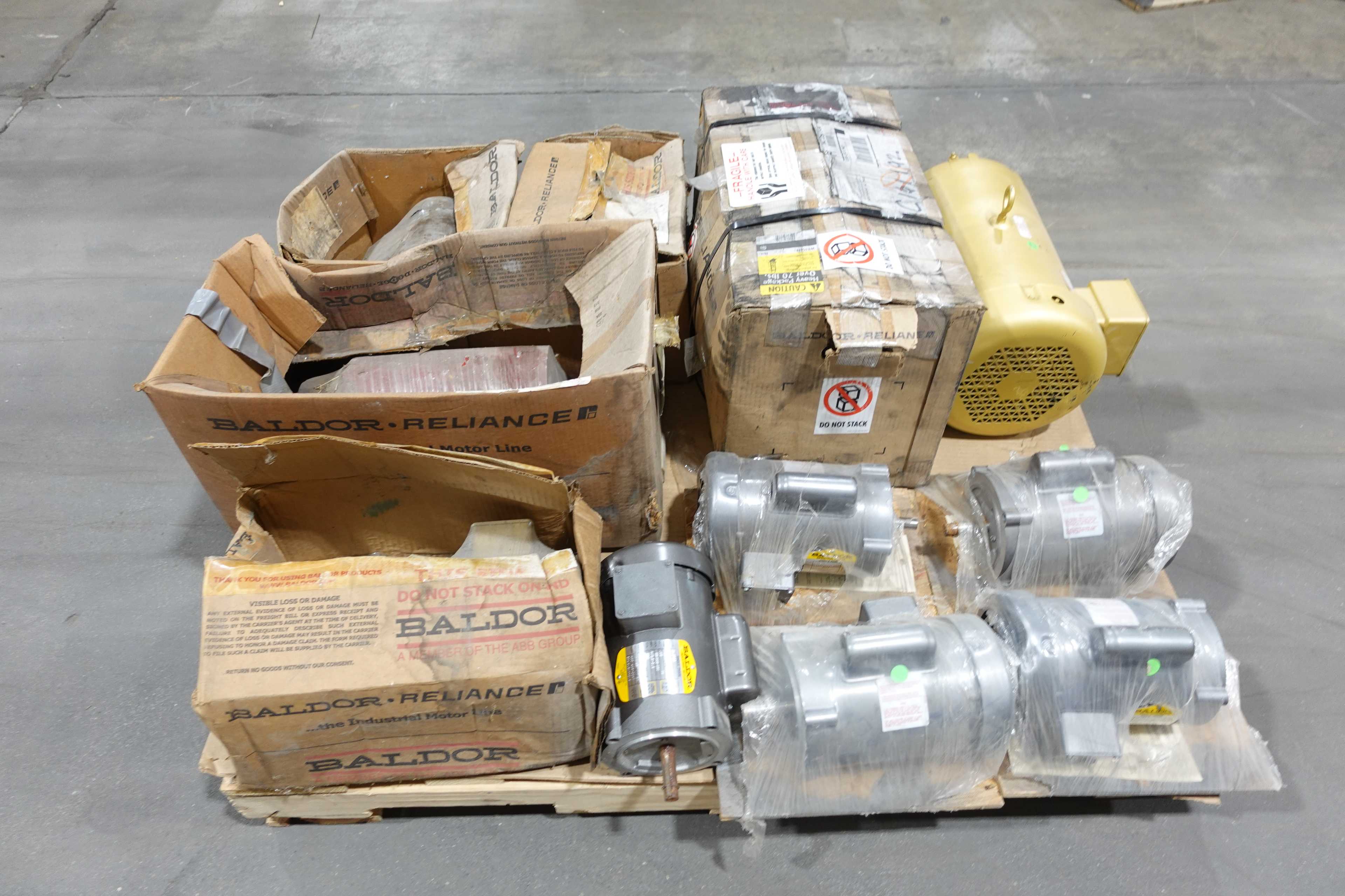 PALLET OF ASSORTED BALDOR MOTORS - AC MOTOR