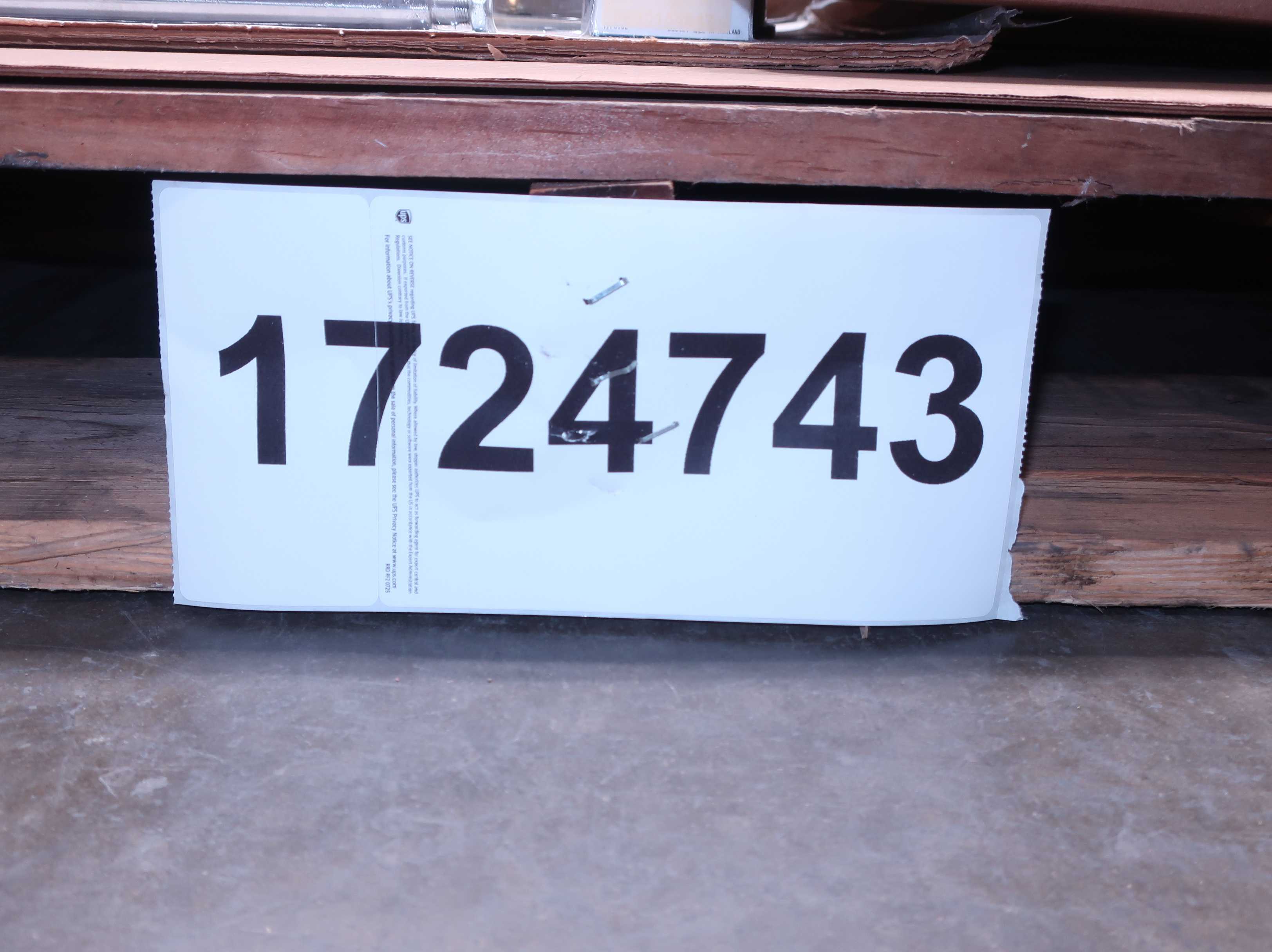 SKU 1724743 - 2 PALLETS OF ASSORTED SEALS - SEALS