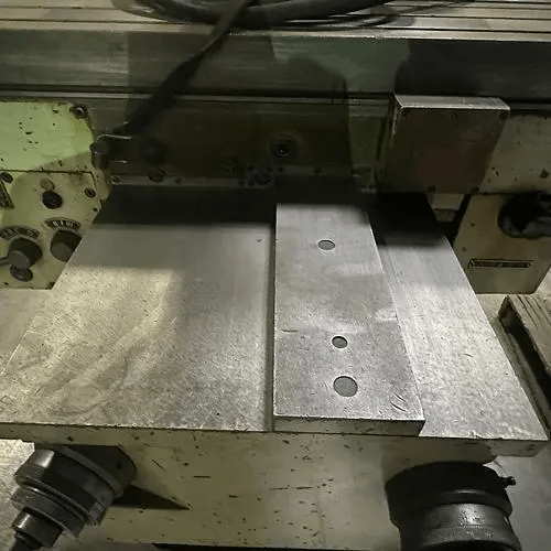 TOS KURIM FINESA UNIVERSAL MILLING MACHINE 40 TAPER SPINDLE 11.5"X49" TABLE POWER FEED X - MILLING MACHINES