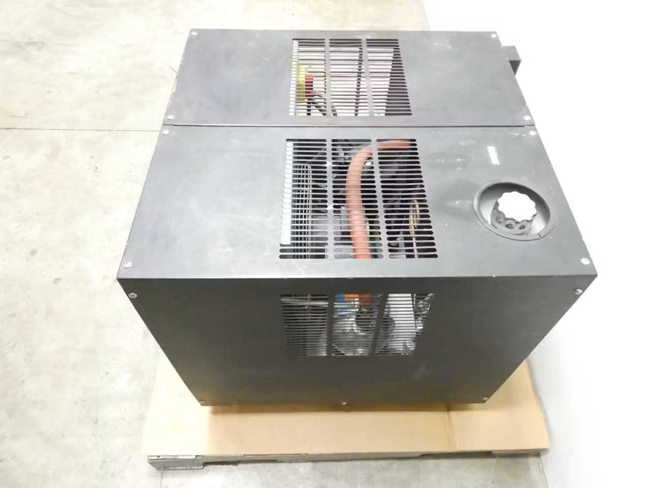 SKU 1711191 - DIMPLEX KV2000 AIR COOLED CHILLER - CHILLERS