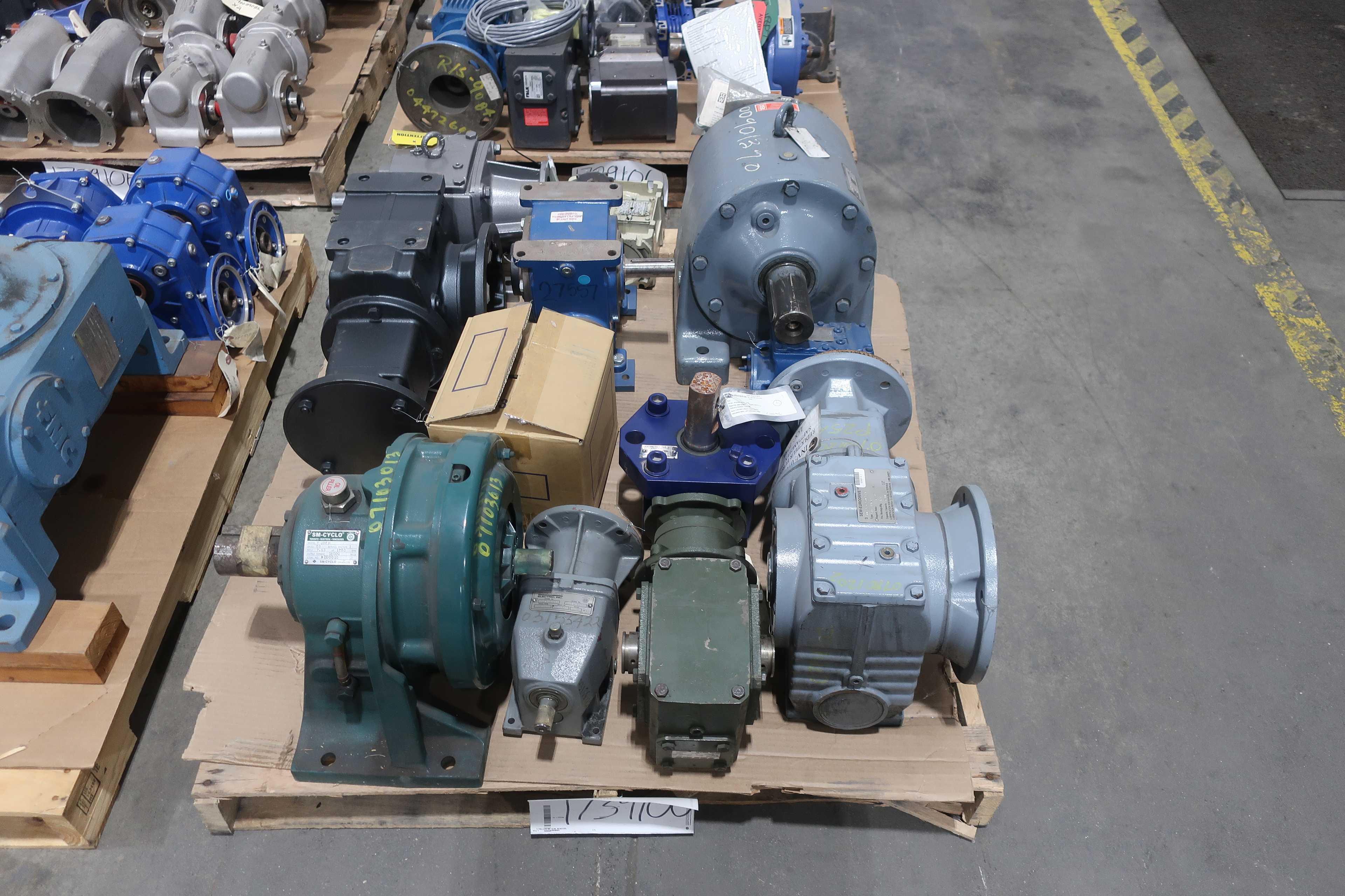 SKU 1739106 - 4 PALLETS OF ASSORTED GEAR REDUCERS - GEAR REDUCERS
