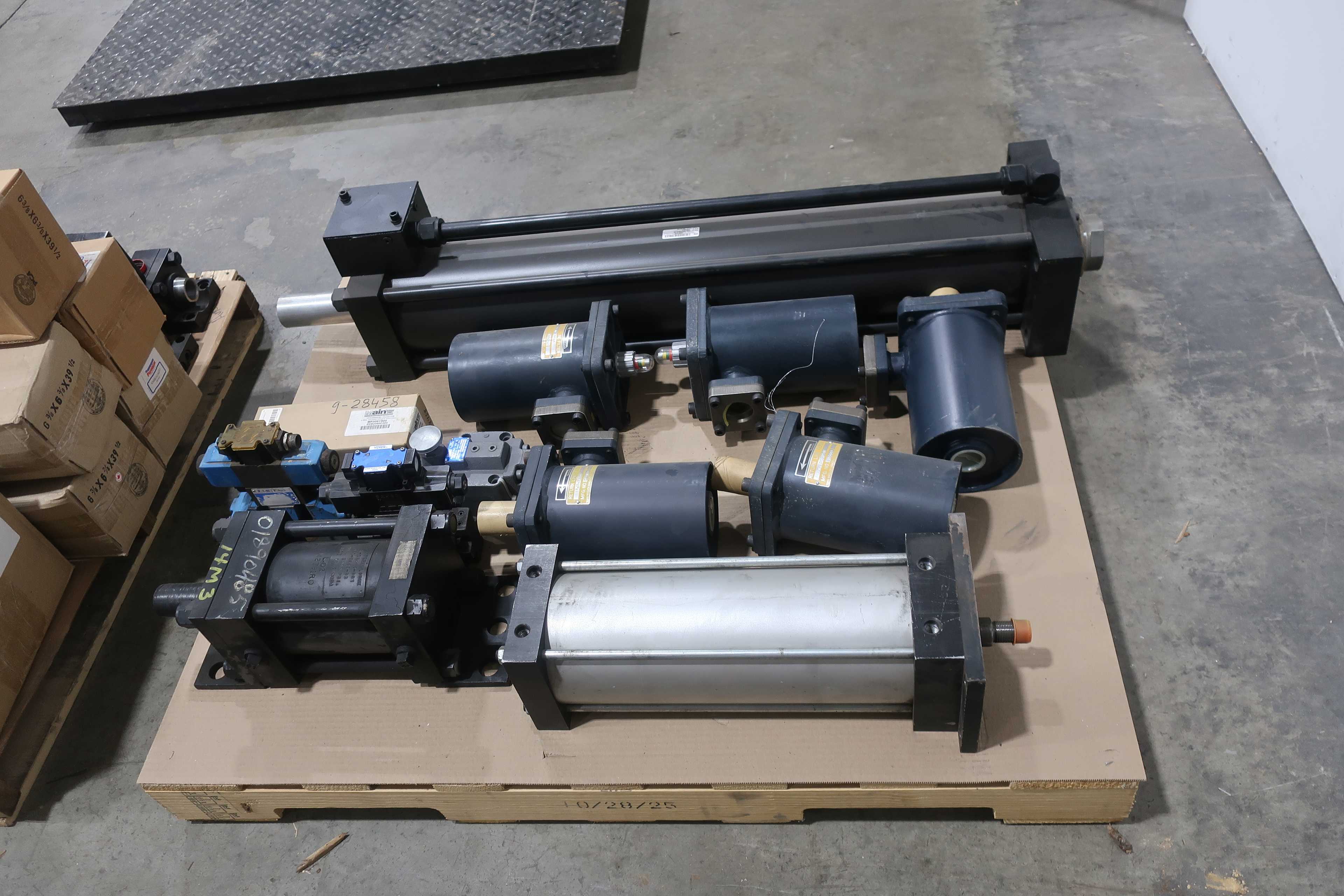 SKU 1739342 - 4 PALLETS OF ASSORTED HYDRAULICS - HYDRAULIC PARTS