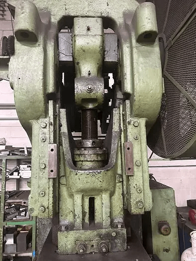 BLISS 28-1/2 M CRANK PRESS, OBI PRESS, TABLE SIZE 46" X 33.5" - MECHANICAL PRESSES