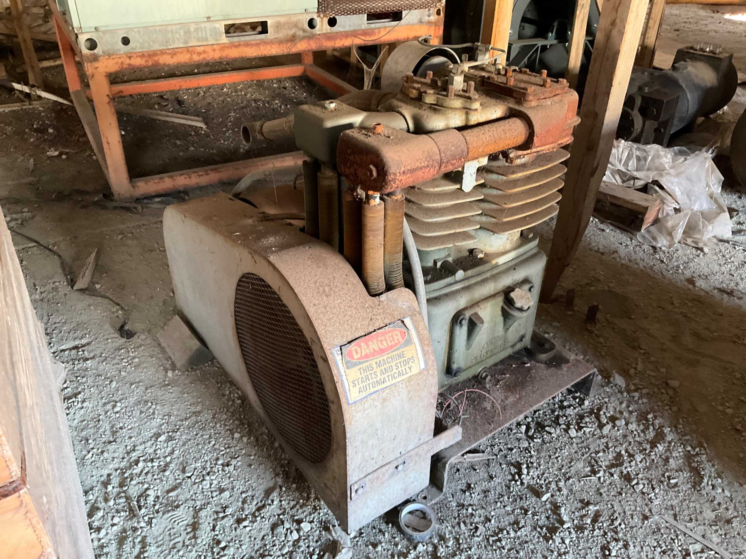 QTY 3: STATIONARY AIR COMPRESSOR - STATIONARY AIR COMPRESSOR