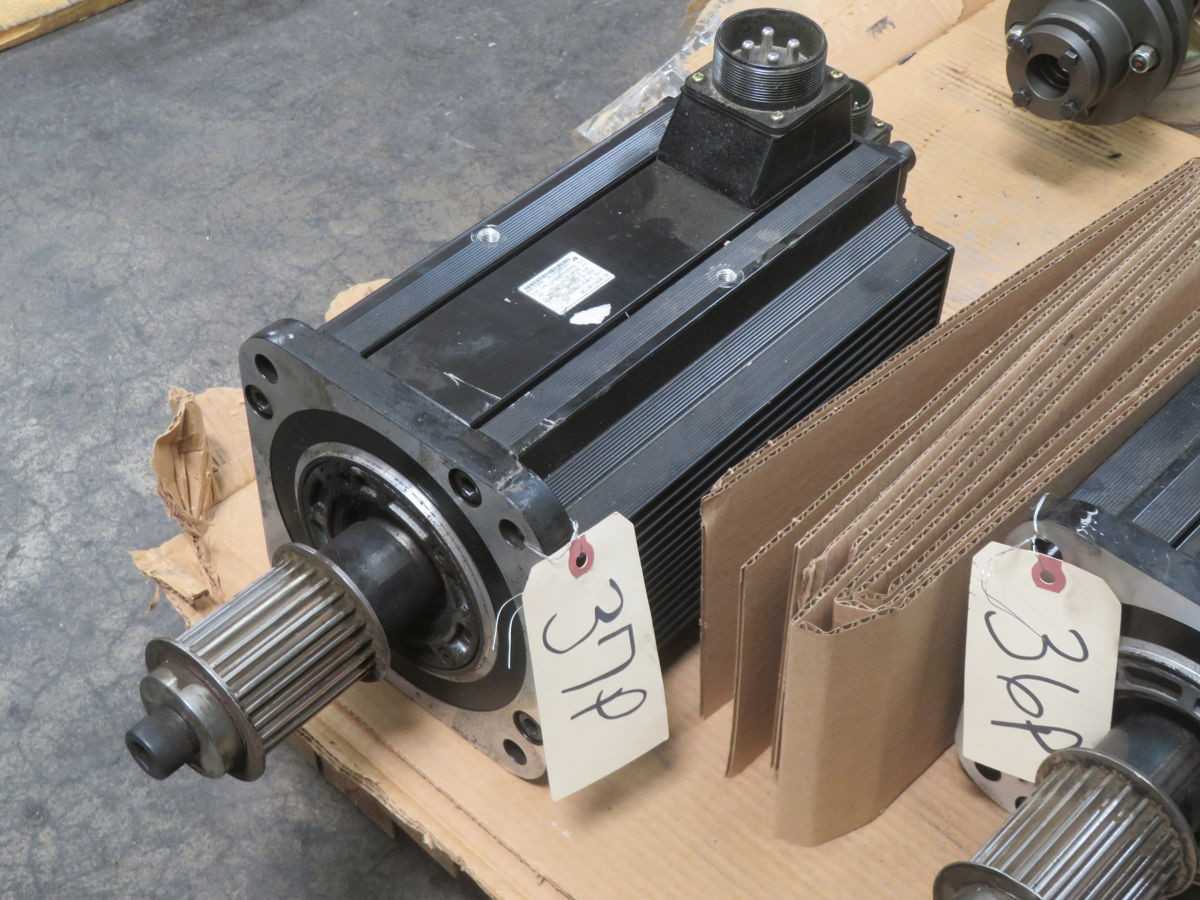 YASAKAWA SGMGH-60NCB61 SERVO MOTOR - SERVO MOTORS