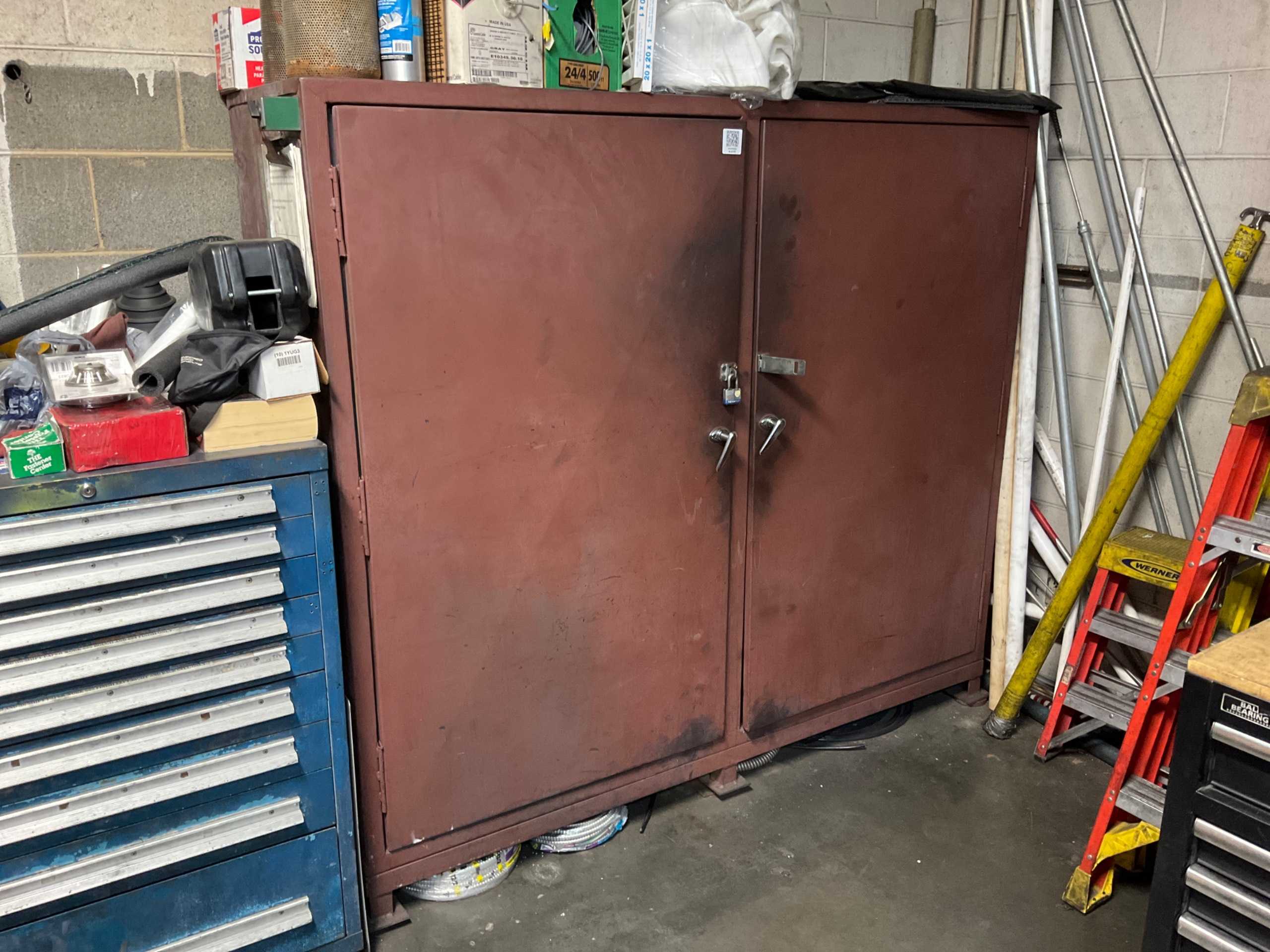 STORAGE UNIT & ELECTRICAL POWER TOOLS - ELECTRIC POWER TOOLS