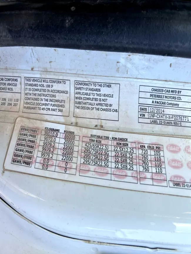 2014 PETERBILT 567 HYDRO EXCAVATION TRUCK - undefined