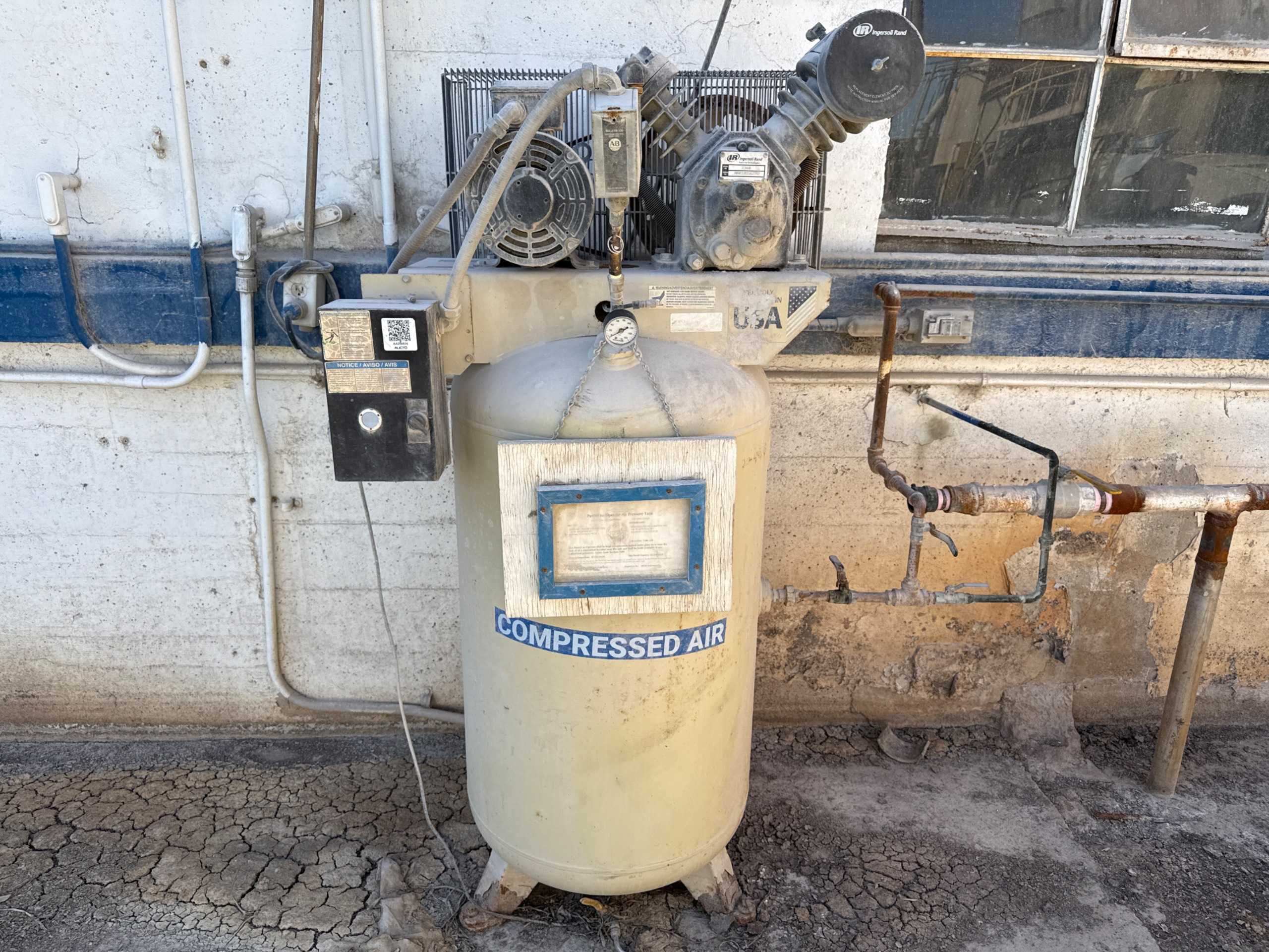 INGERSOLL RAND 2340 STATIONARY AIR COMPRESSOR - STATIONARY AIR COMPRESSOR