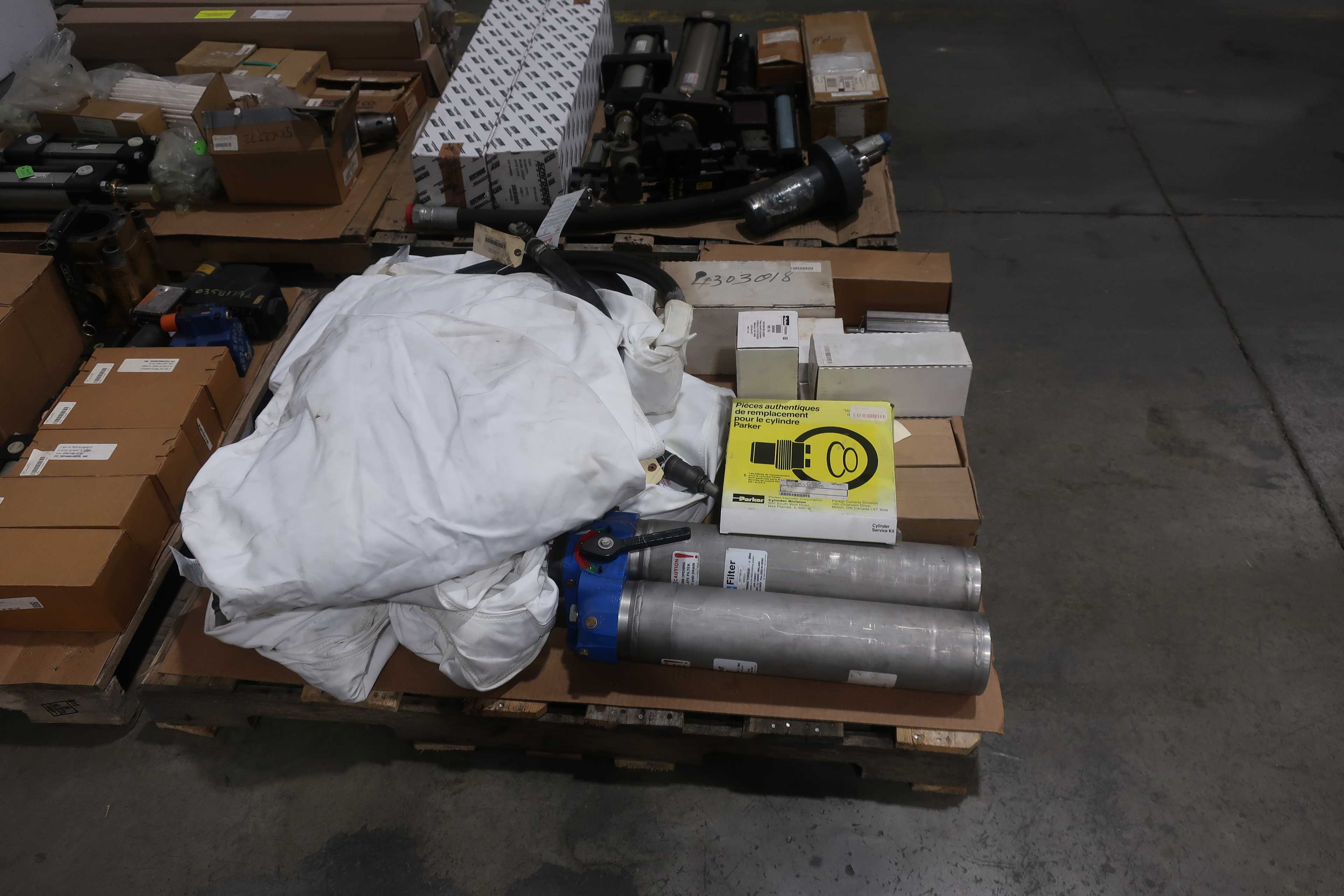 SKU 1745934 - 4 PALLETS OF ASSORTED HYDRALIC REPLACEMENT PARTS - HYDRAULIC PARTS
