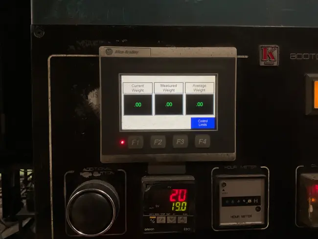 KOHTAKI 800 TON COMPACTING PRESS - undefined