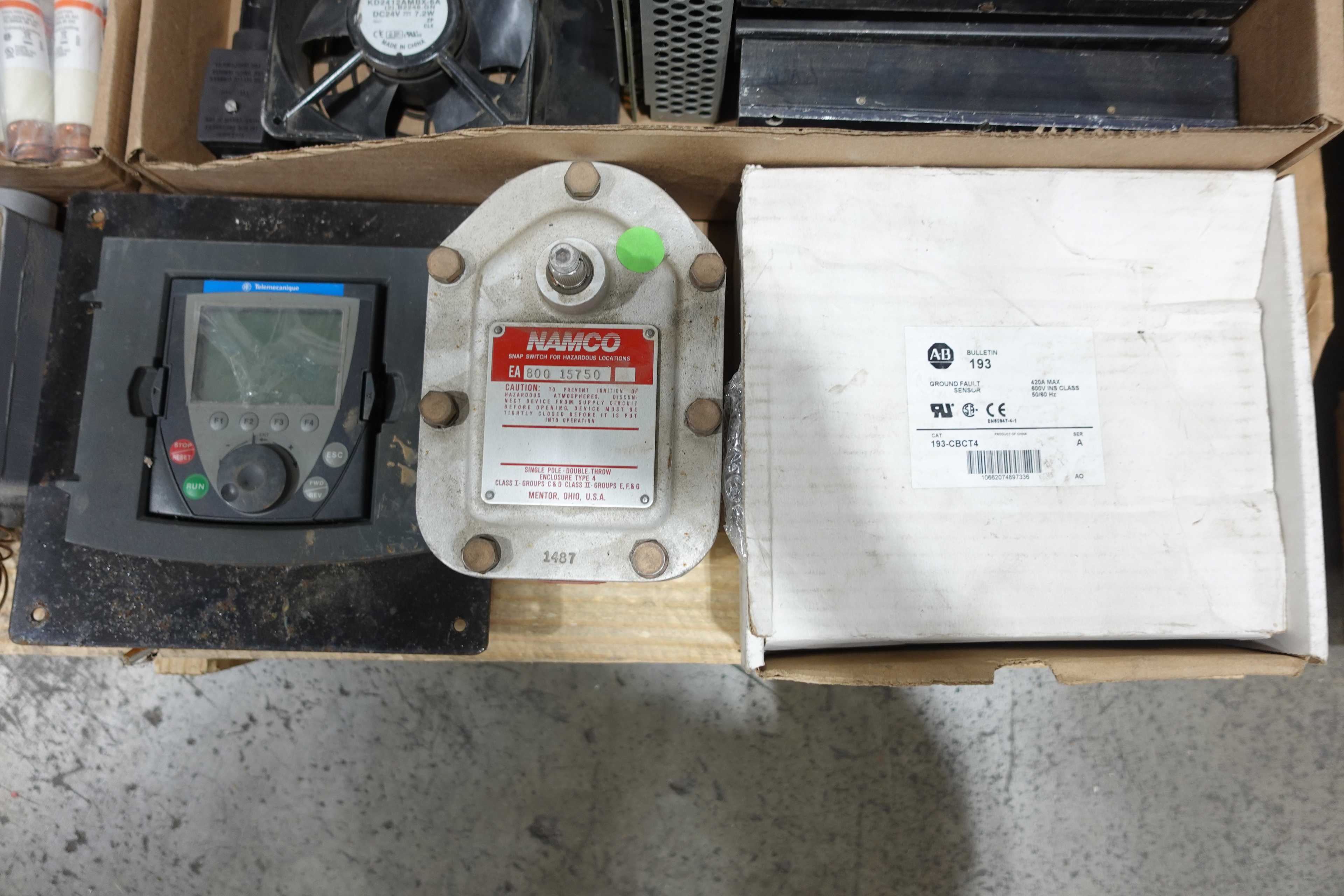 4 PALLETS OF ASSORTED AUTOMATION AND ELECTRICAL CONTROLS - AUTOMATION & CONTROLS
