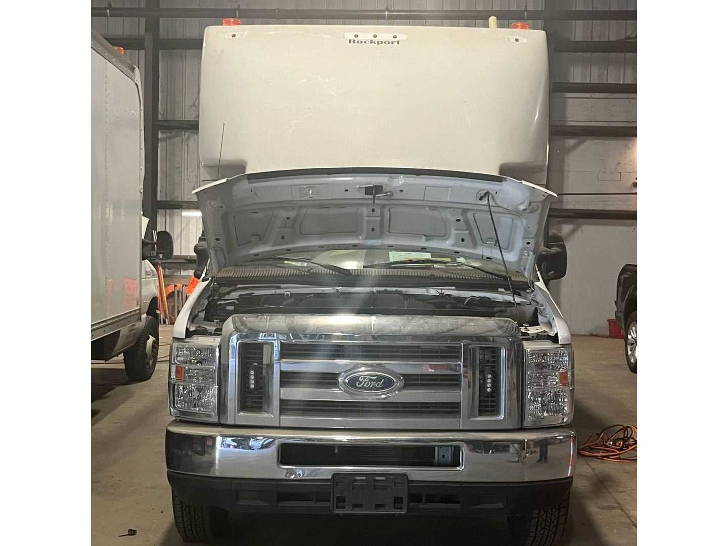 2016 FORD ECONOLINE E-450 COMMERCIAL ON-ROAD TRUCK - HYDRO EXCAVATOR TRUCKS