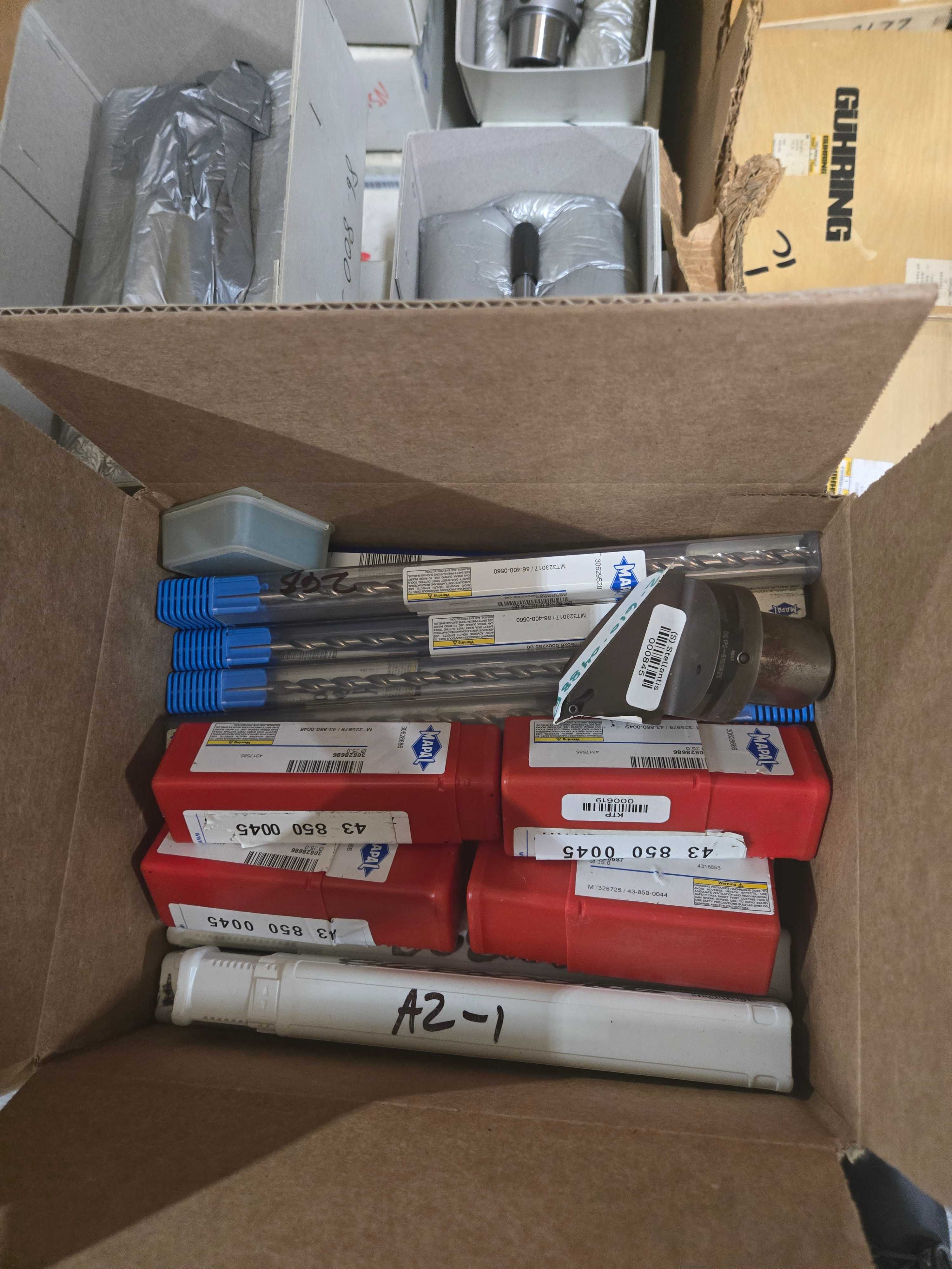 BULK QTY OF ASSORTED TOOLING - TOOLHOLDING