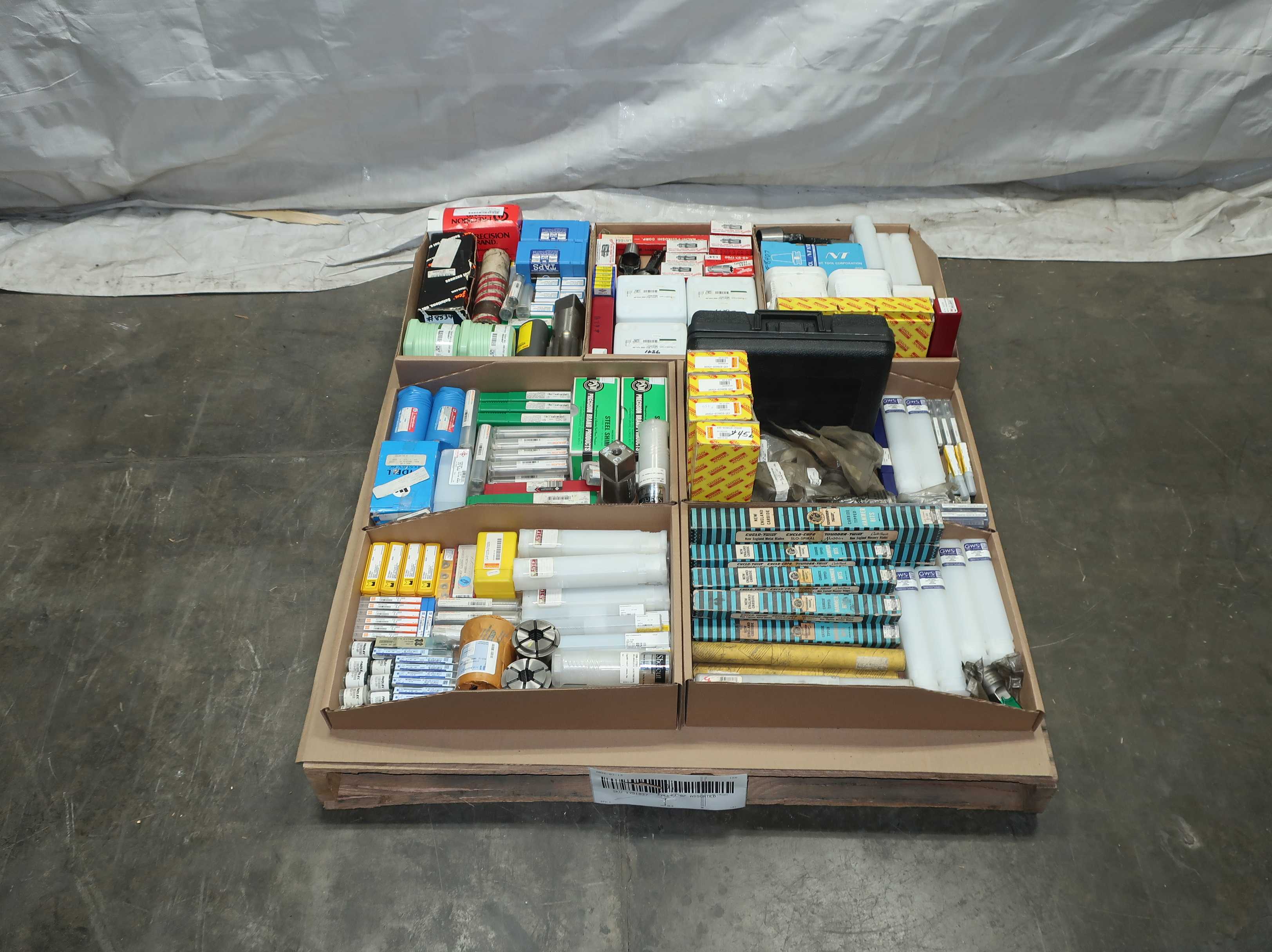 SKU 1751037 - PALLET OF ASSORTED METALWORKING TOOLING - MACHINE TOOLING