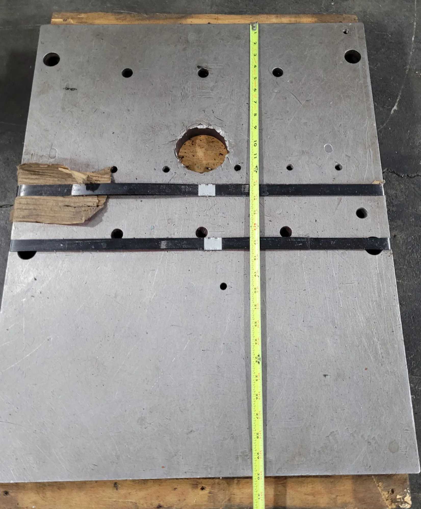 TOOLING & ACCESSORIES FIXTURE PLATE 30X24X1.5IN 3.25IN HOLE 311LB - MACHINE TOOLING
