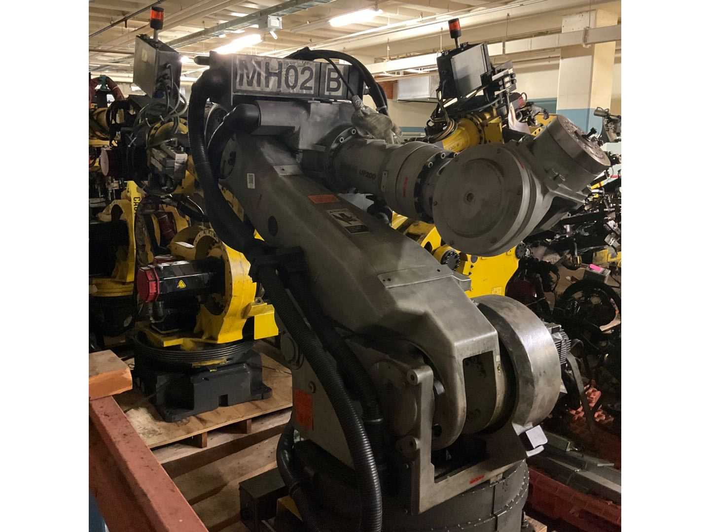 2001 YASKAWA MOTOMAN-UP200 ARTICULATED ROBOT - ARTICULATED ROBOTS