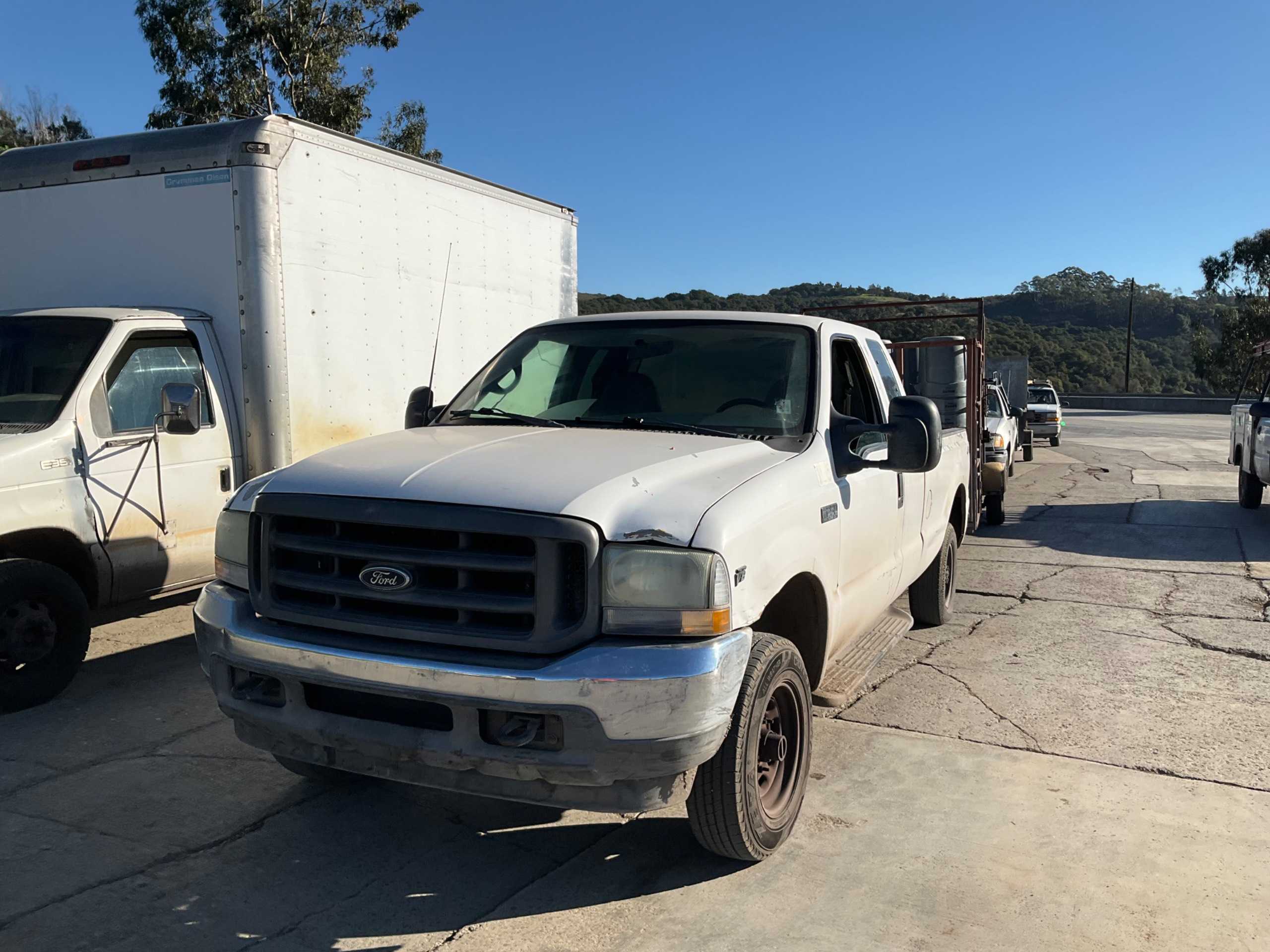 2001 FORD F-250 PICKUP TRUCK - PICKUP TRUCKS