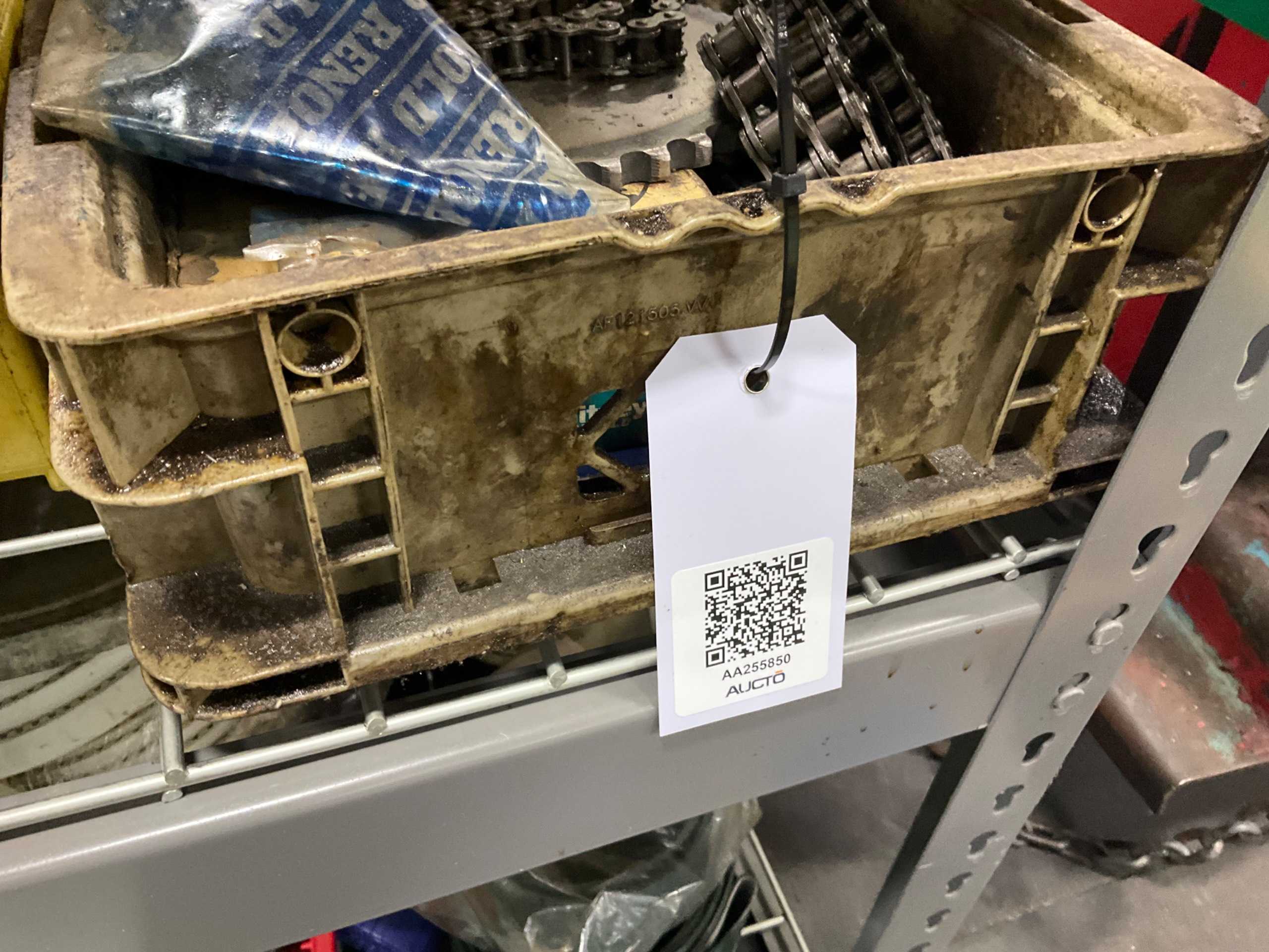 BULK QTY OF INDUSTRIAL PARTS - INDUSTRIAL PARTS