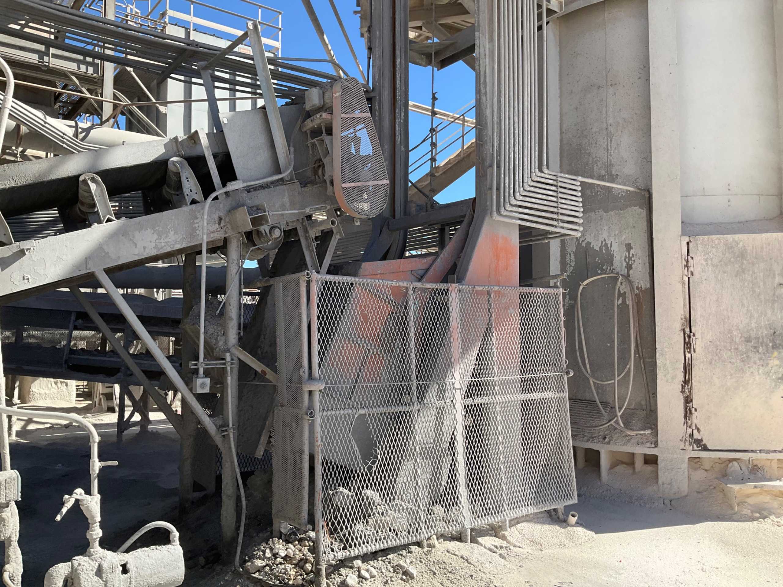 FULLER 4.5 M DIA MIXED BECKY KILN - PROCESS EQUIPMENT FULLER 4.5 M DIA MIXED BECKY KILN - PROCESS EQUIPMENT