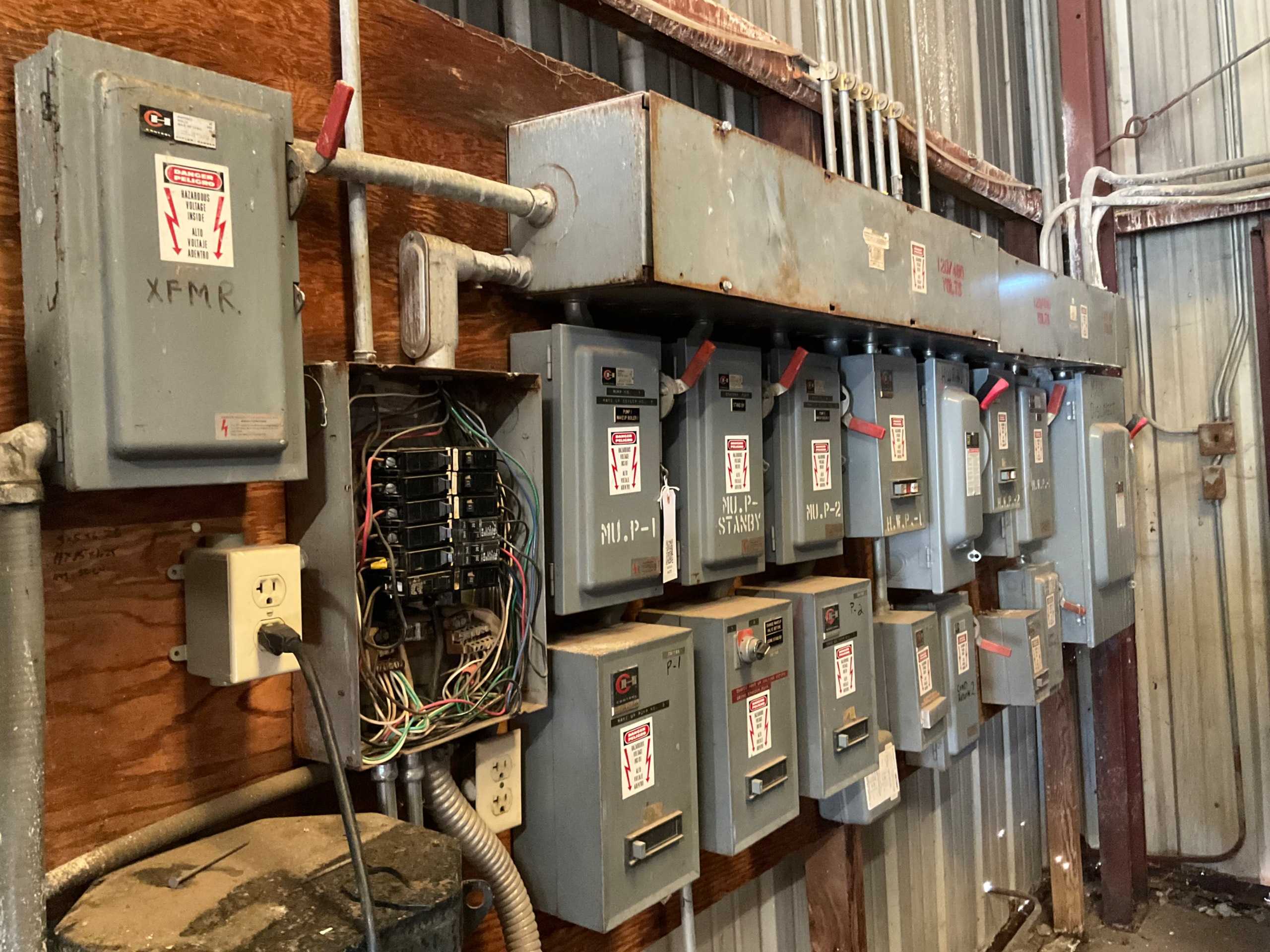 QTY 14: SAFETY SWITCH - SAFETY SWITCH