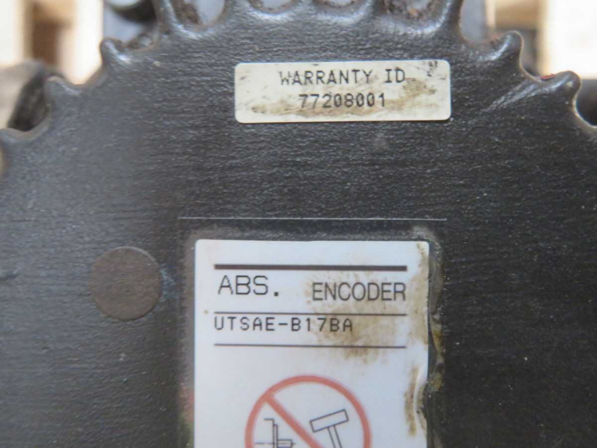 YASKAWA SGMGH-44A2A-YR12 SERVO MOTORS, 4.4 KW POWER, 27.9 NM TORQUE, 17-BIT ENCODER - SERVO