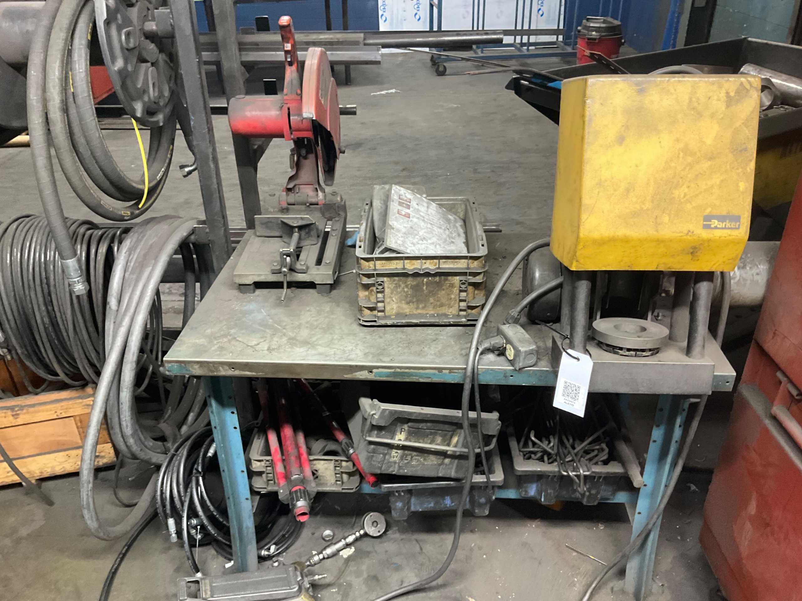 BULK QTY OF INDUSTRIAL EQUIPMENT - CUTTING EQUIPMENT