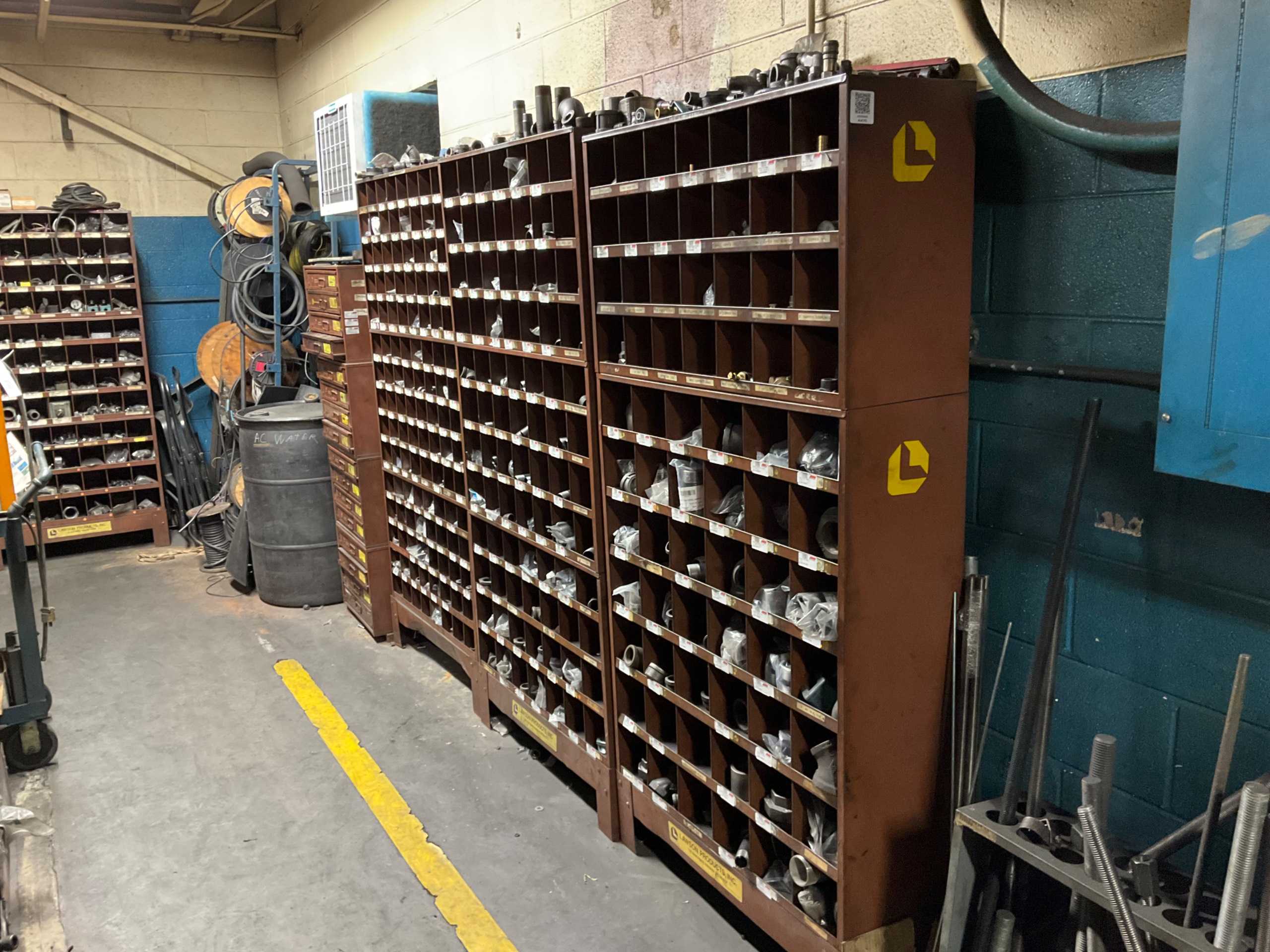 QTY 5: TOOL STORAGE UNITS WITH CONTENTS - TOOL STORAGE